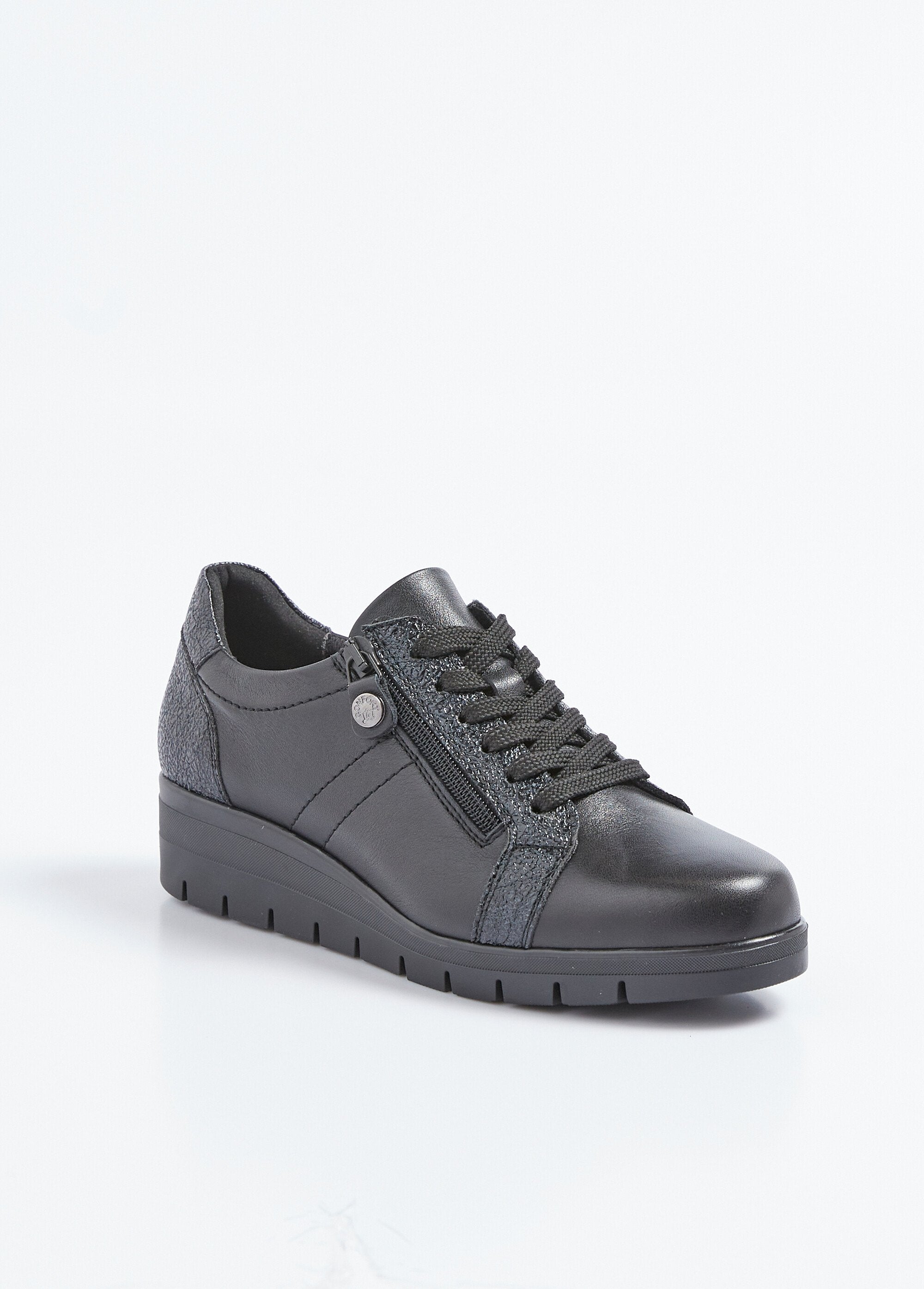 Two-material_lace-up_sneakers_with_comfort_width_zipper_Black_FA1_slim