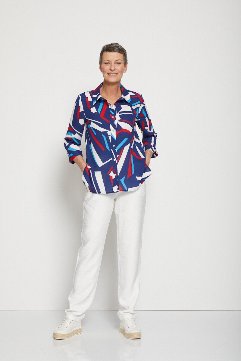 Straight_graphic_blouse_with_3/4_sleeves_Blue_and_red_SF1_slim