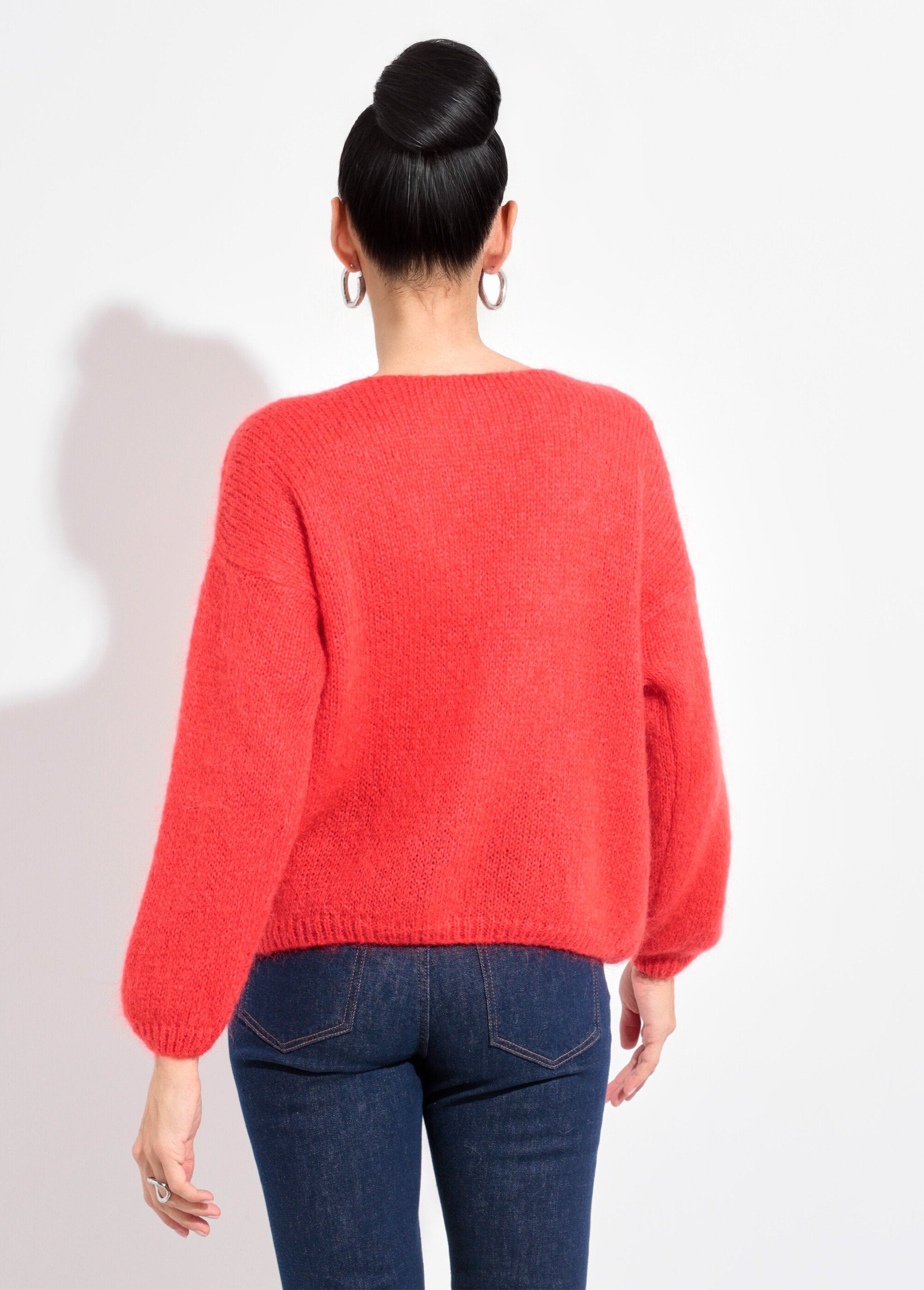 Warm,_soft_mohair_knit_V-neck_cardigan_Coral_red_DO1_slim