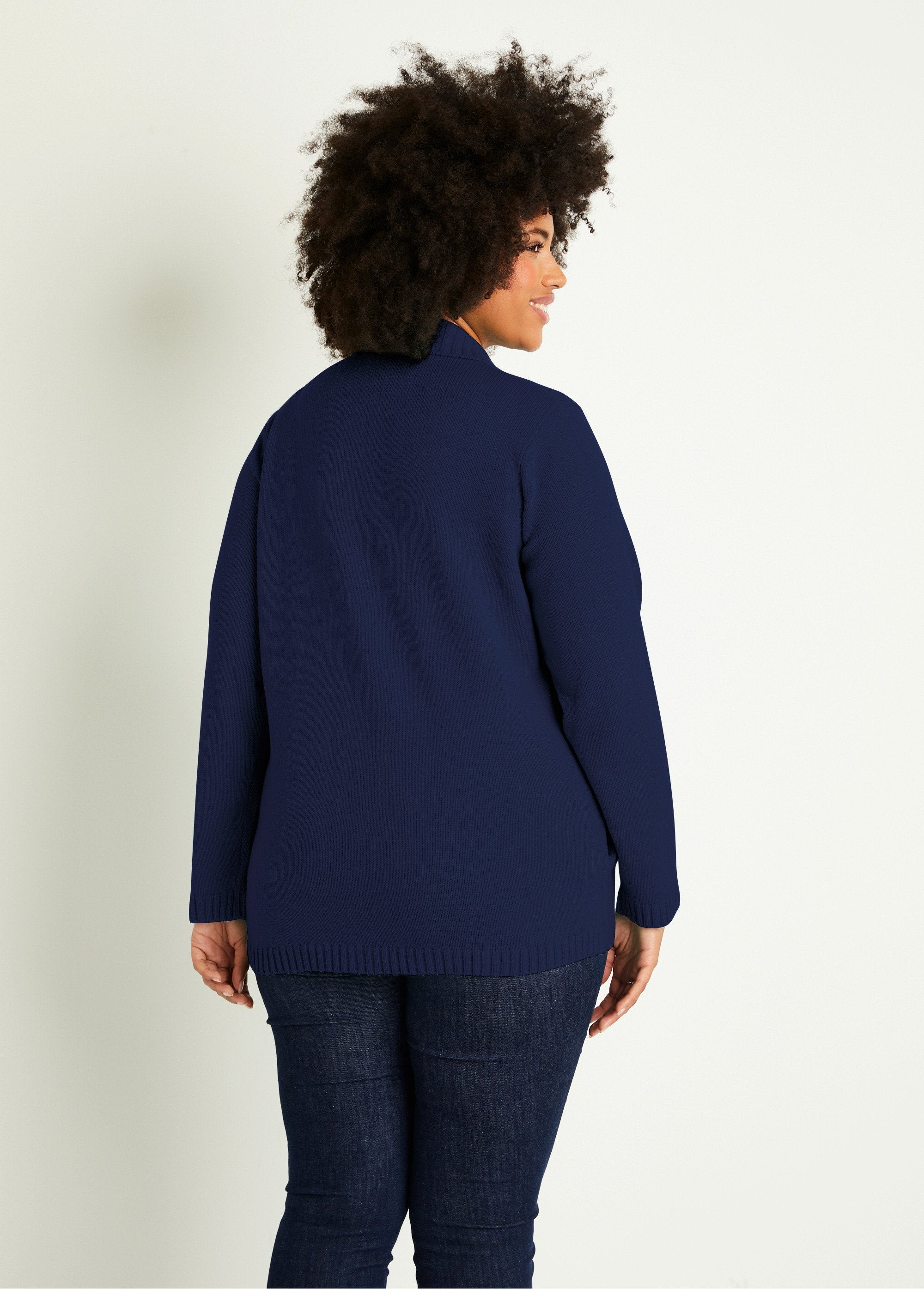 Long_plain_zipped_vest_with_high_collar_Marine_DO1_curvy