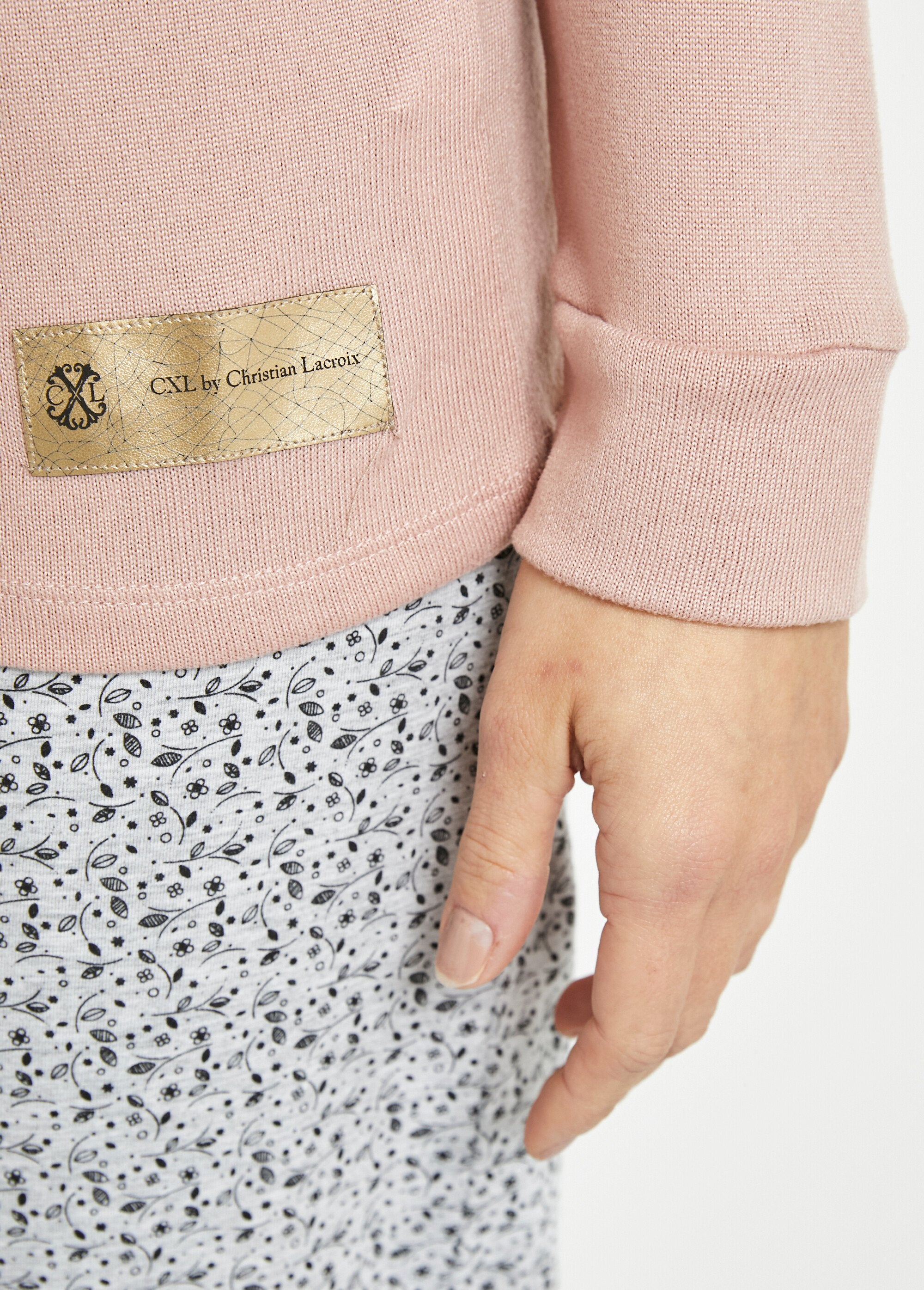 Plain_long-sleeved_pajama_top_Pink_DE2_slim