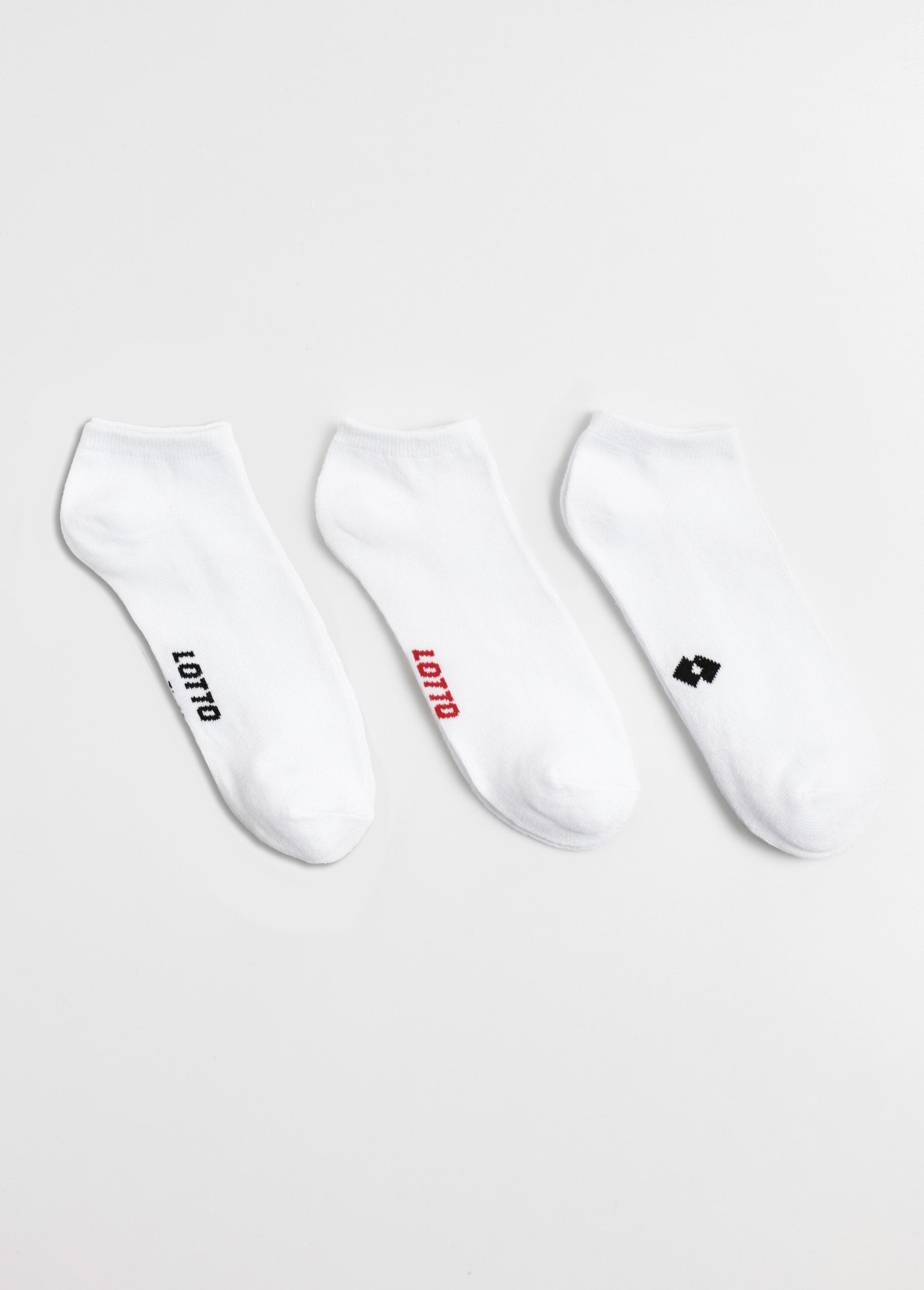 Pack_of_3_assorted_sports_socks_White_DE1_slim