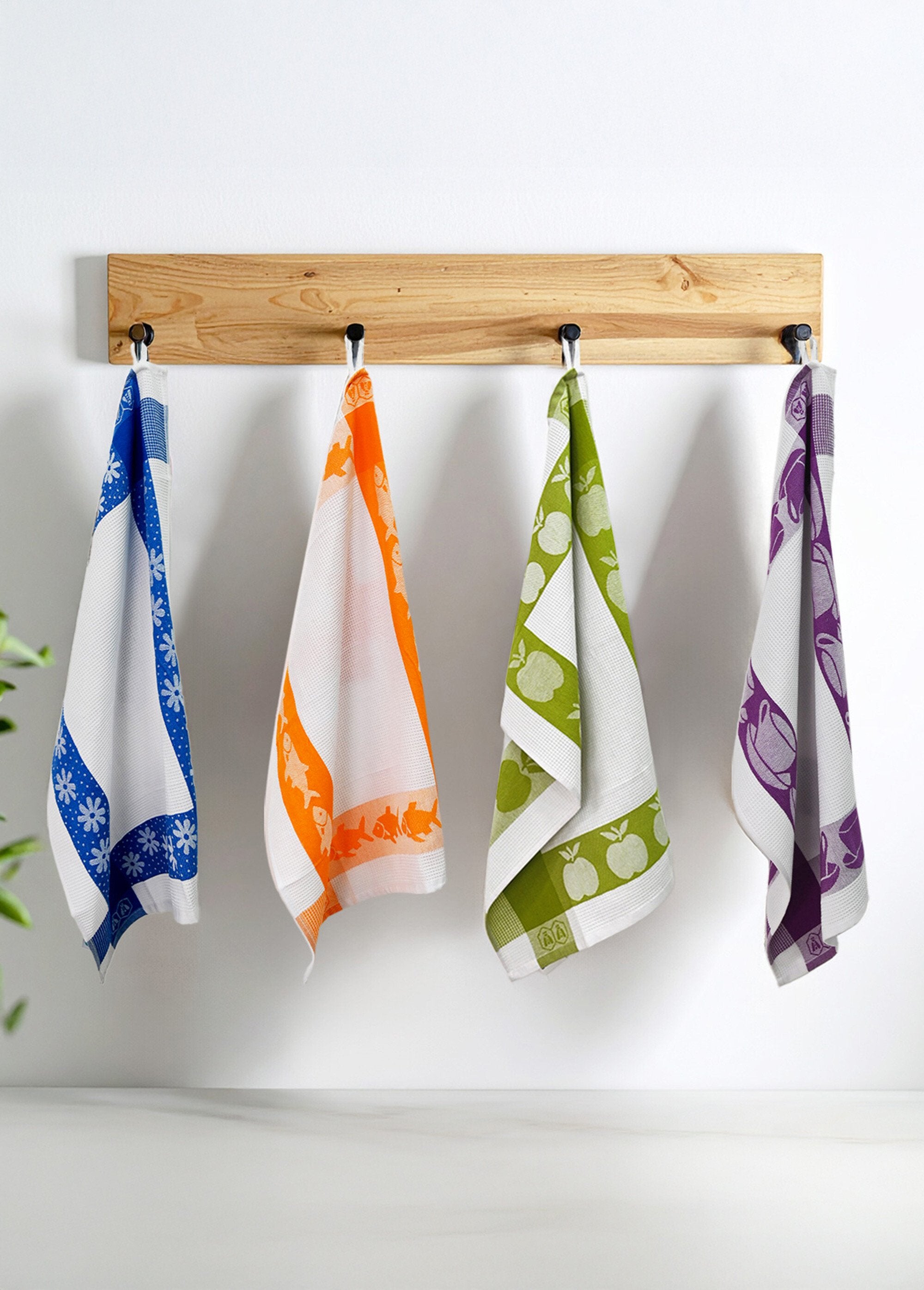 Set_of_3_assorted_jacquard_tea_towels,_Square_4B_Blue_SF1_slim