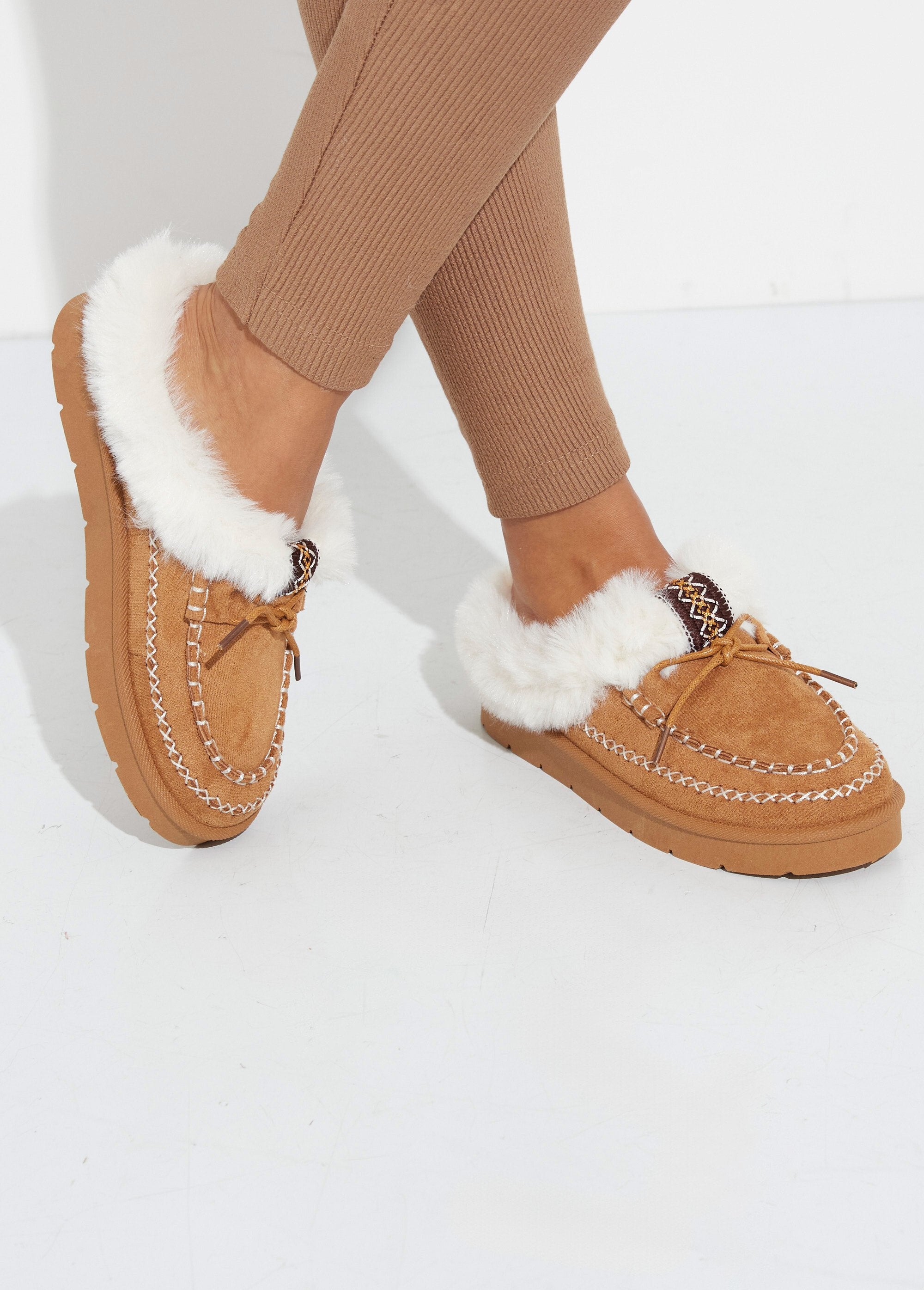 Indian_fur_and_braid_moccasins_camel_SF1_slim