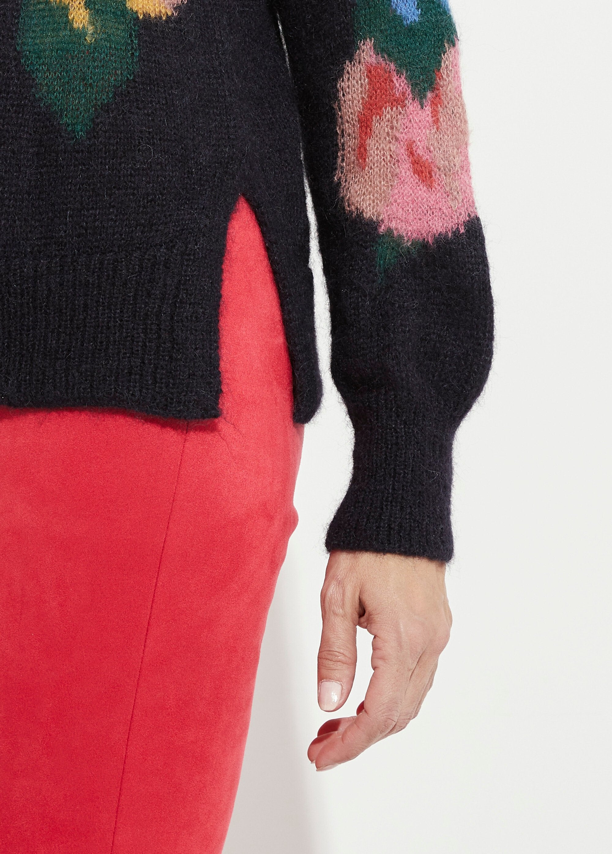 Round_neck_sweater_with_floral_jacquard_mohair_Navy_and_terracotta_DE2_slim
