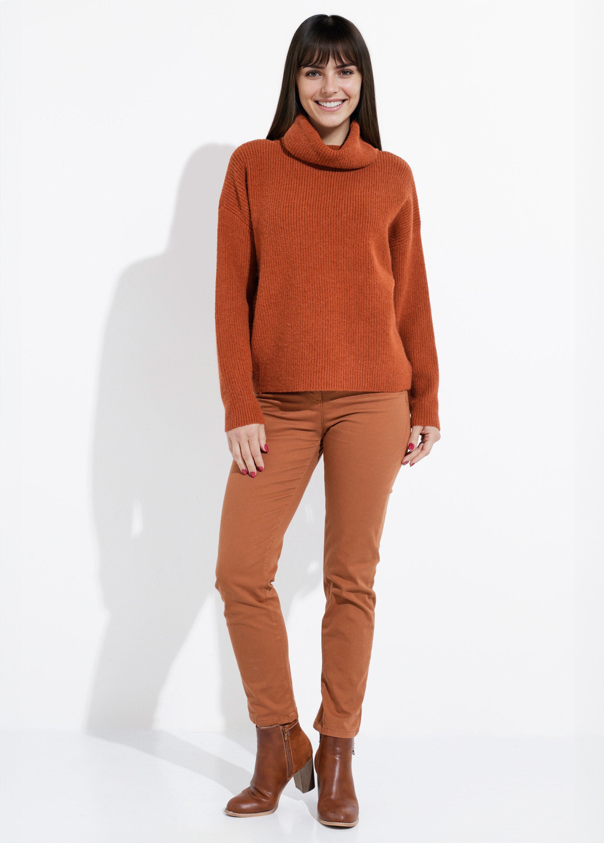 Knitted_sweater_with_soft_turtleneck_camel_SF1_slim
