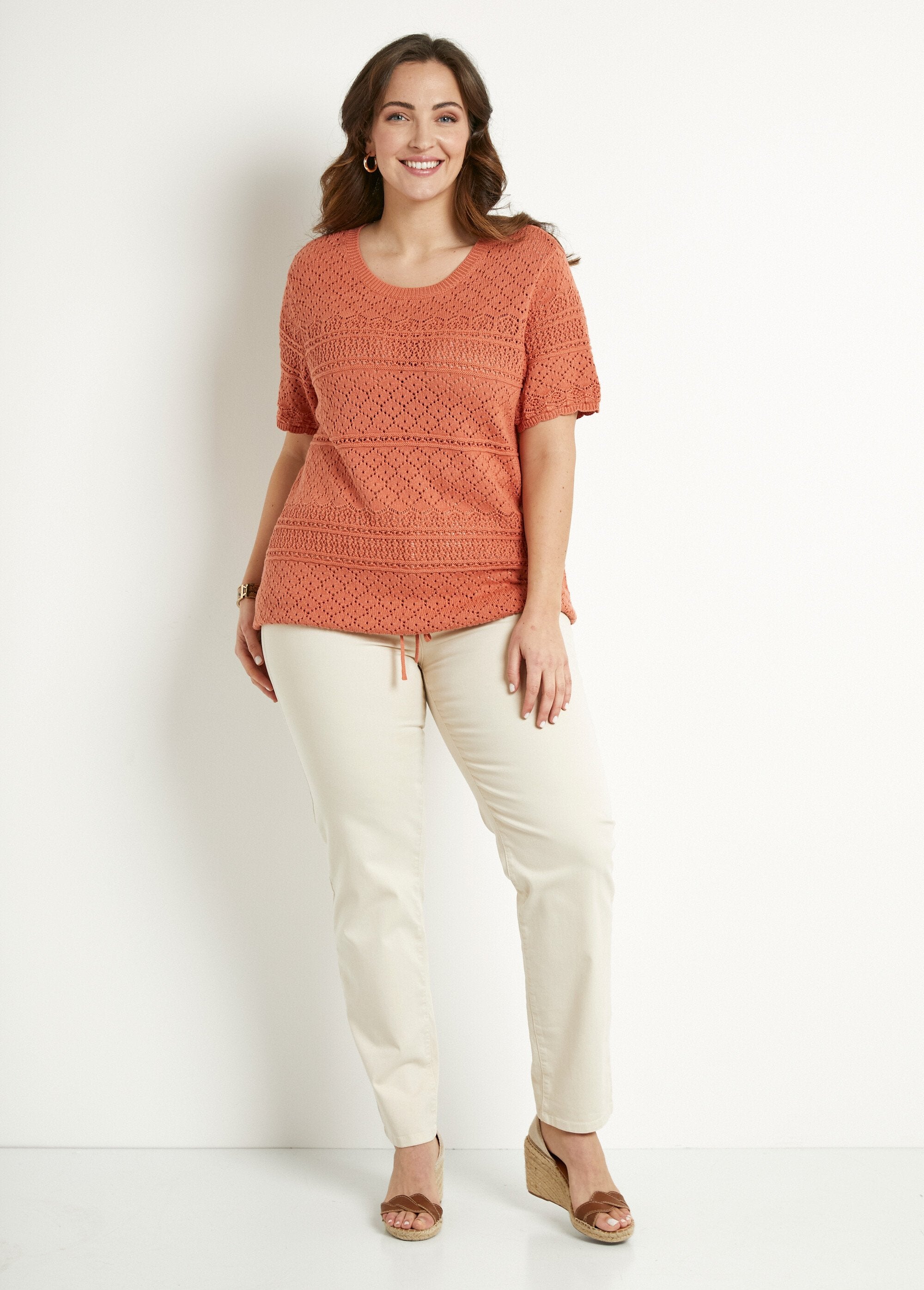 Short-sleeved,_openwork,_round-neck_blouse_sweater_Spicy_SF1_curvy