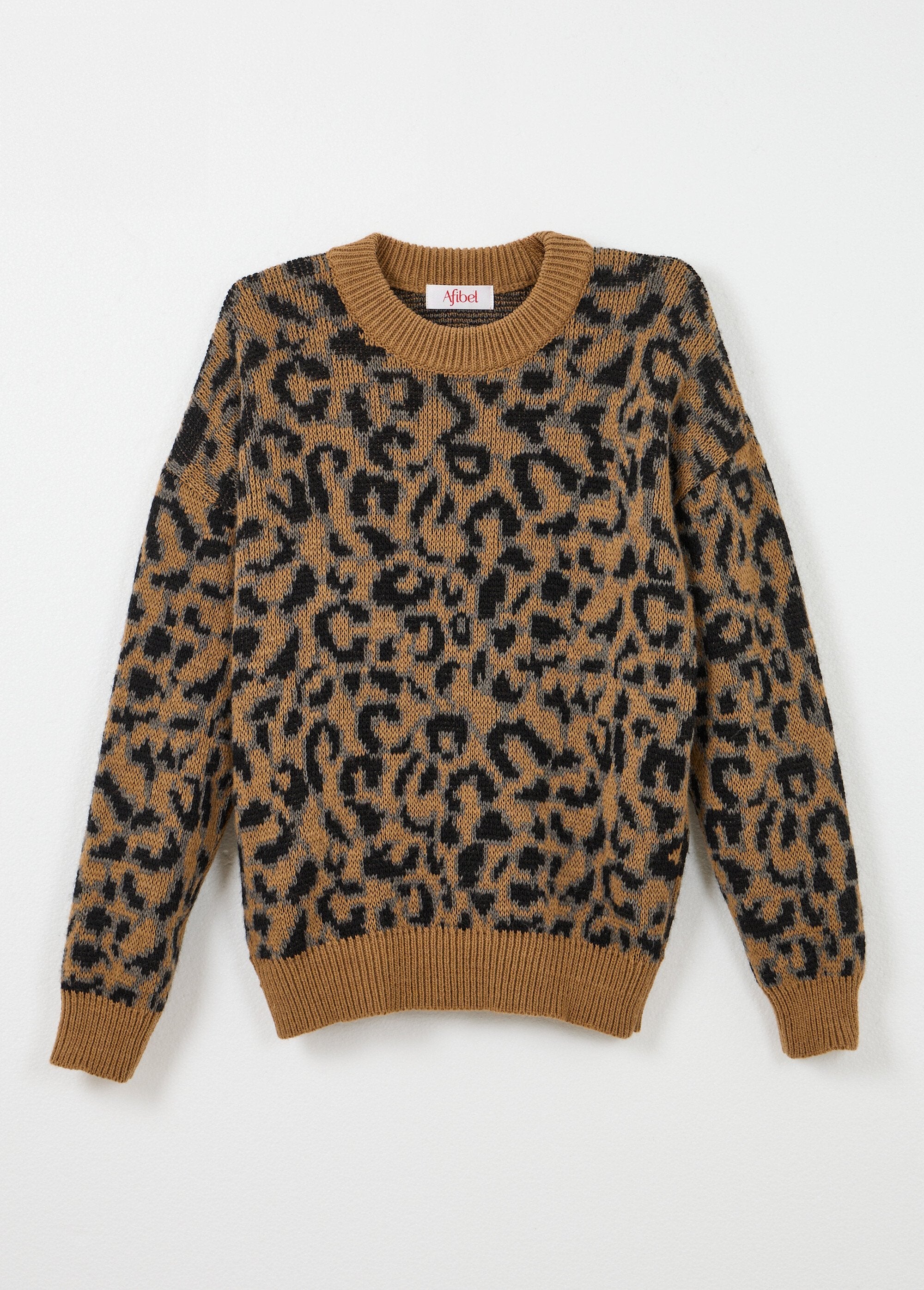 Leopard_print_sweater_with_high_neck_and_long_sleeves_Camel_and_black_AP1_slim