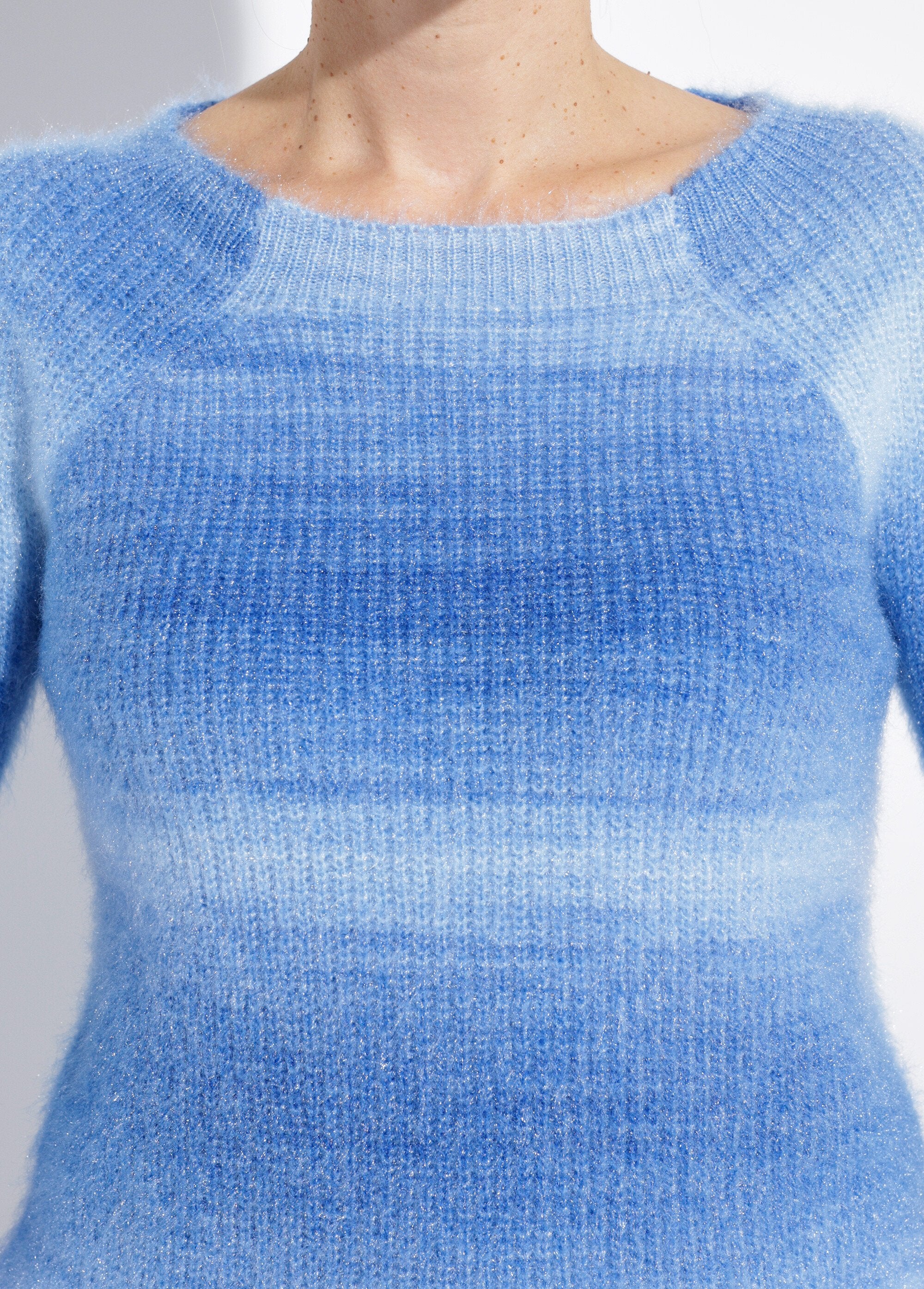 Raglan_sweater_with_a_fuzzy_knit_and_tie-dye_effect_Blue_DE1_slim