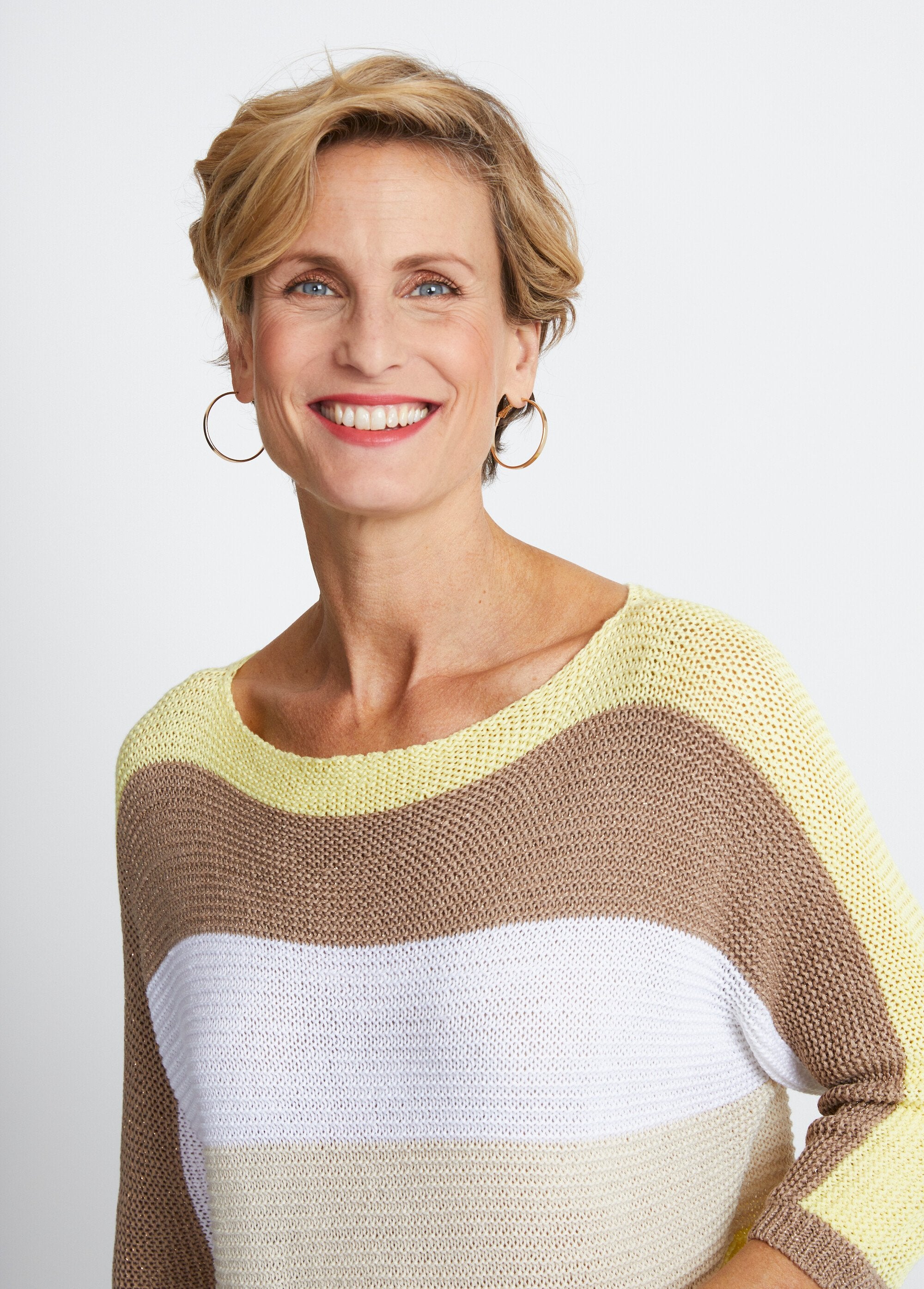 Striped_3/4_sleeve_garter_stitch_sweater_Yellow_and_gold_DE1_slim