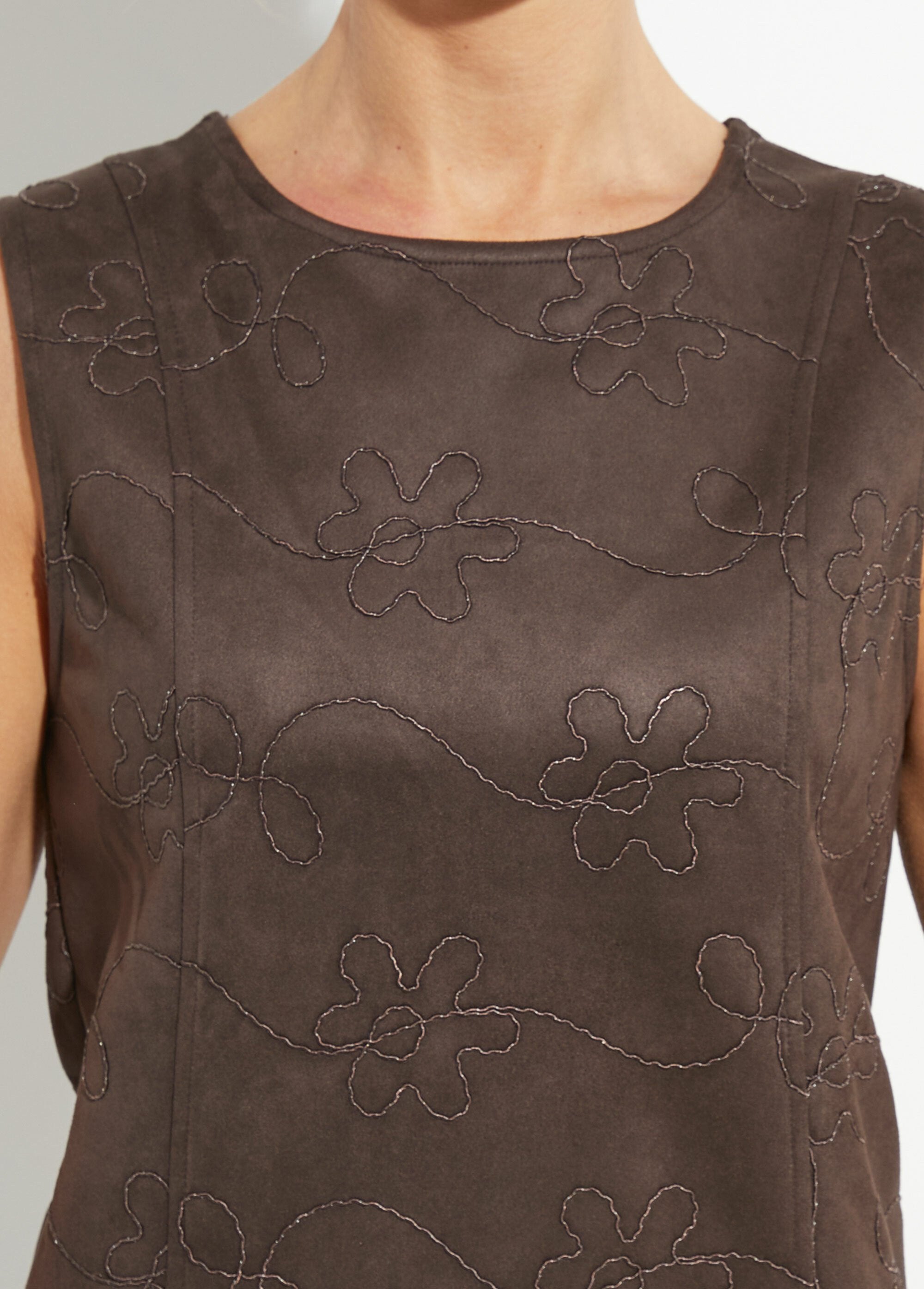 Embroidered_suede_pinafore_dress_with_a_round_neck_Chocolate_DE1_slim