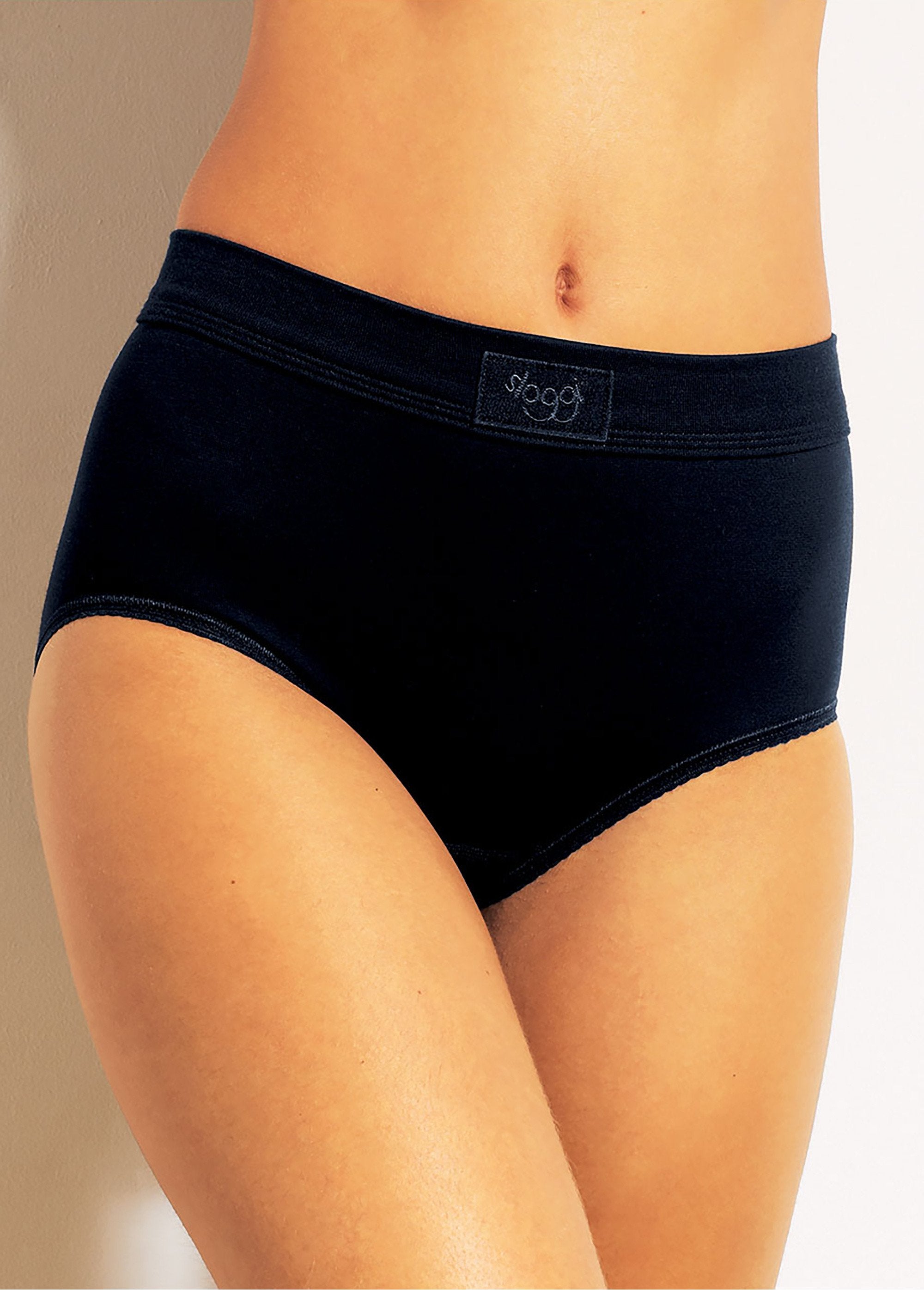 The_pack_of_3_Double_Comfort_maxi_panties_+_1_FREE_Black_lot3+1free_FA1_slim