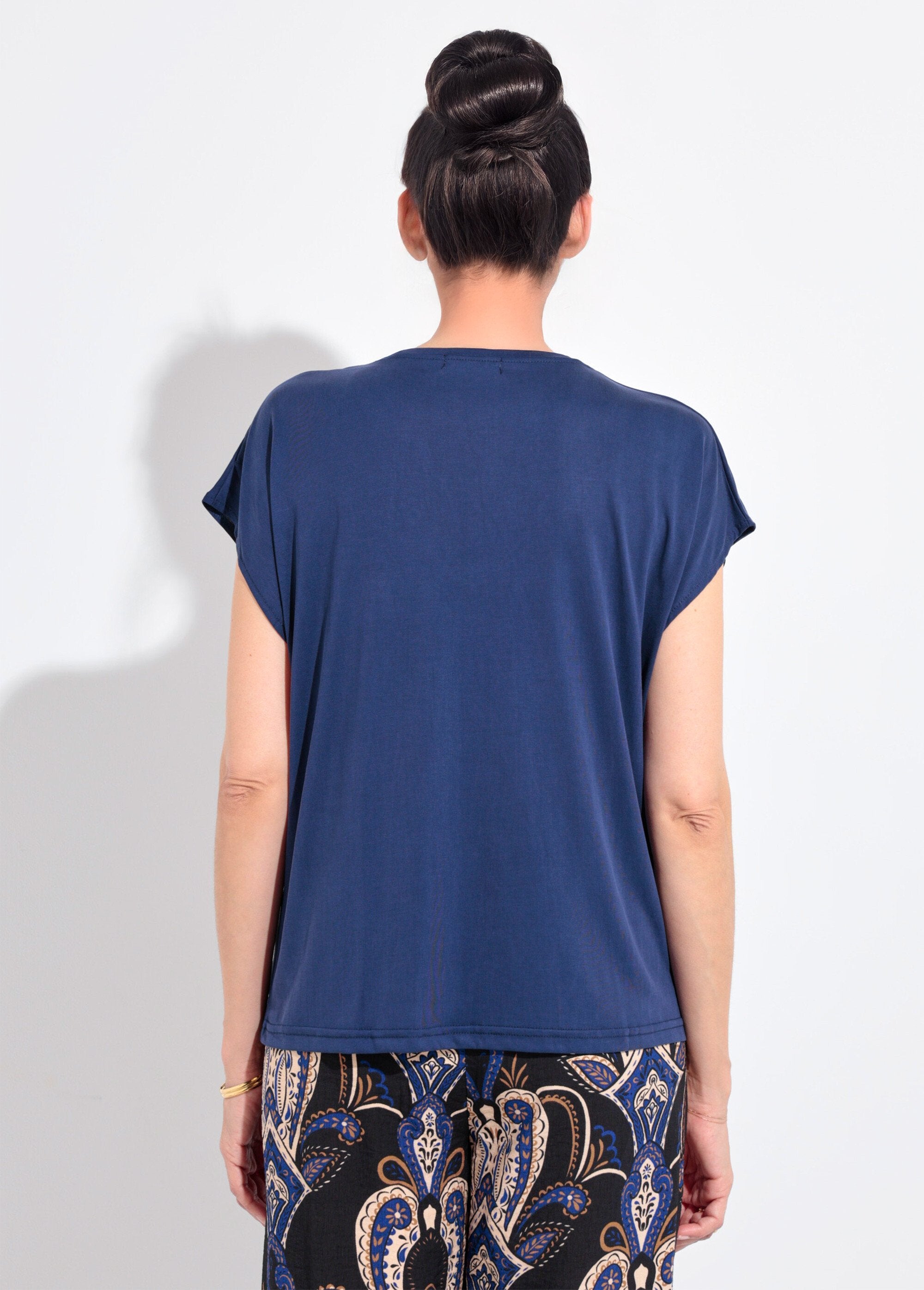 Loose-fitting,_short-sleeved_T-shirt_Marine_DO1_slim