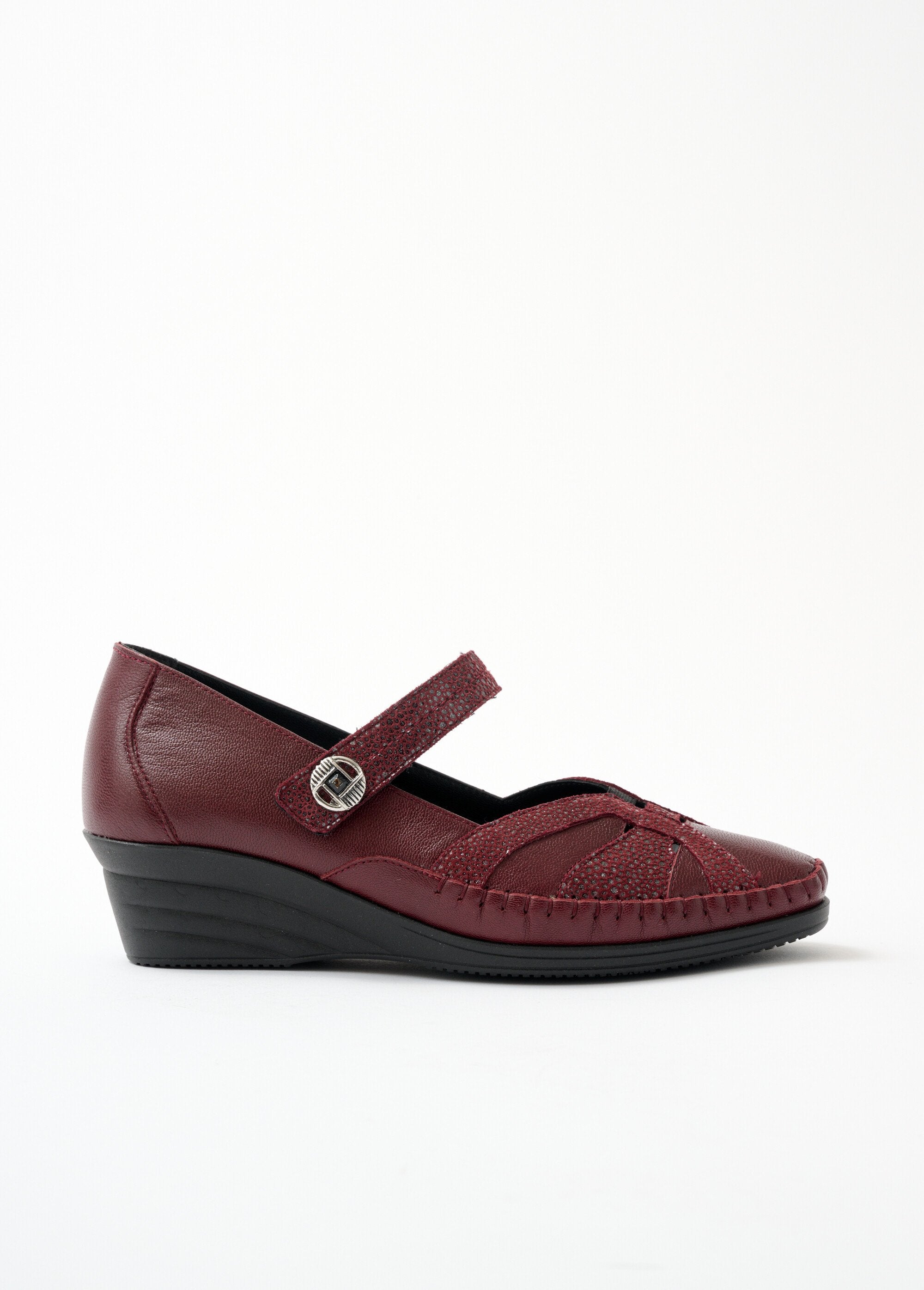 Comfort_wide_leather_ballerinas_with_Velcro_straps_Bordeaux_DR1_slim