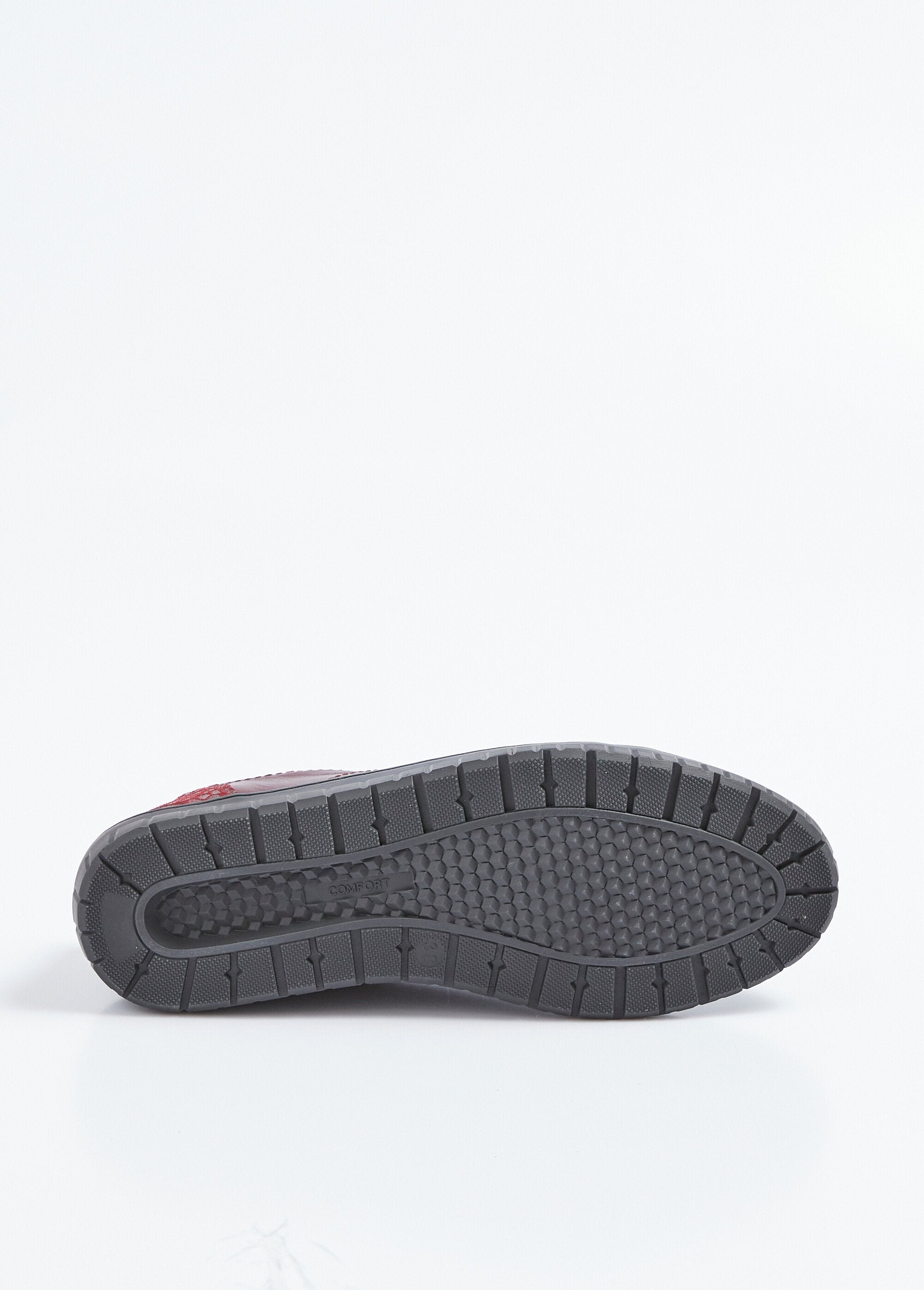 Comfort_wide_laced_and_zipped_sneakers_Bordeaux_UN1_slim
