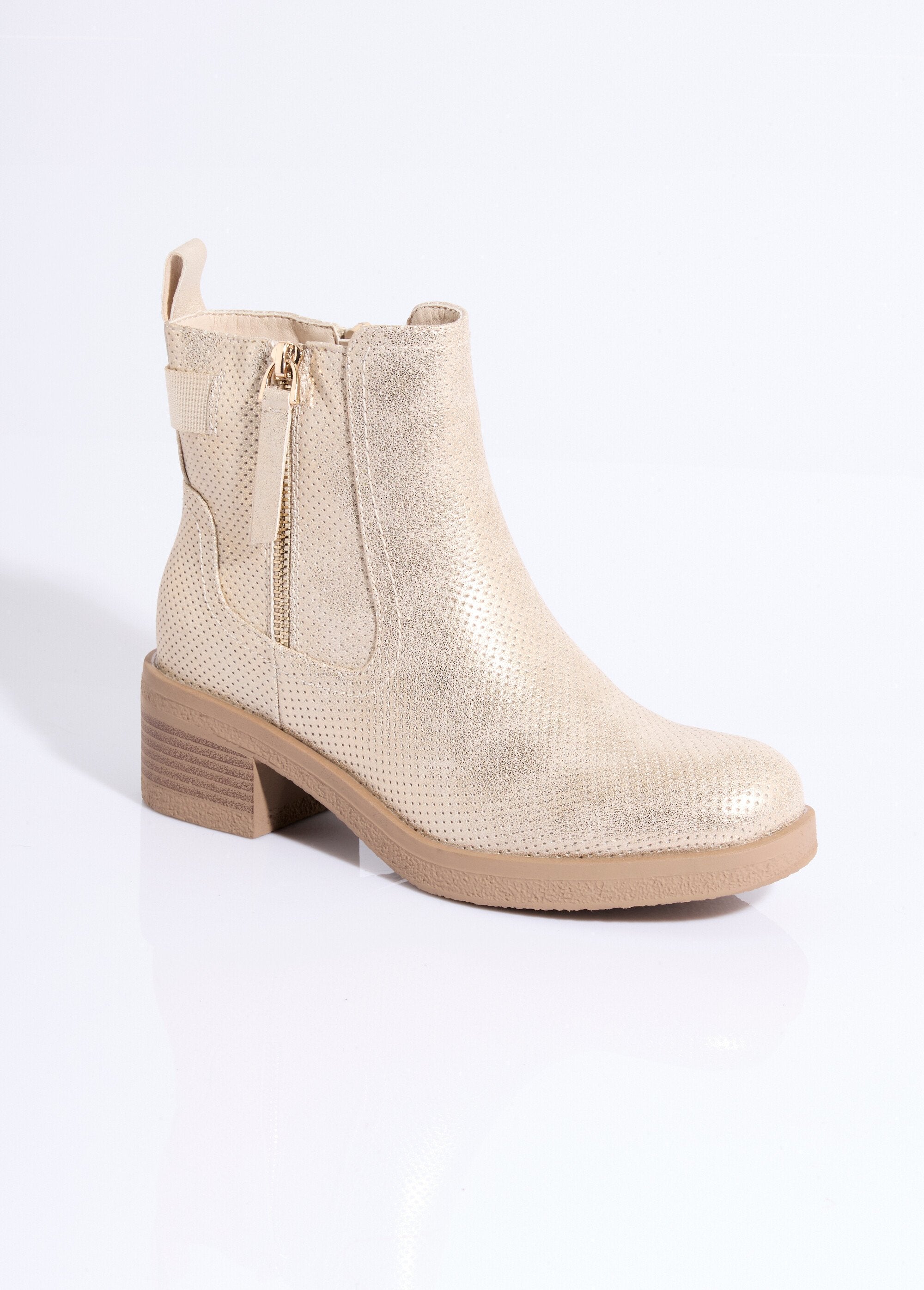 Perforated_ankle_boots_with_heel_and_zip_Golden_FA1_slim