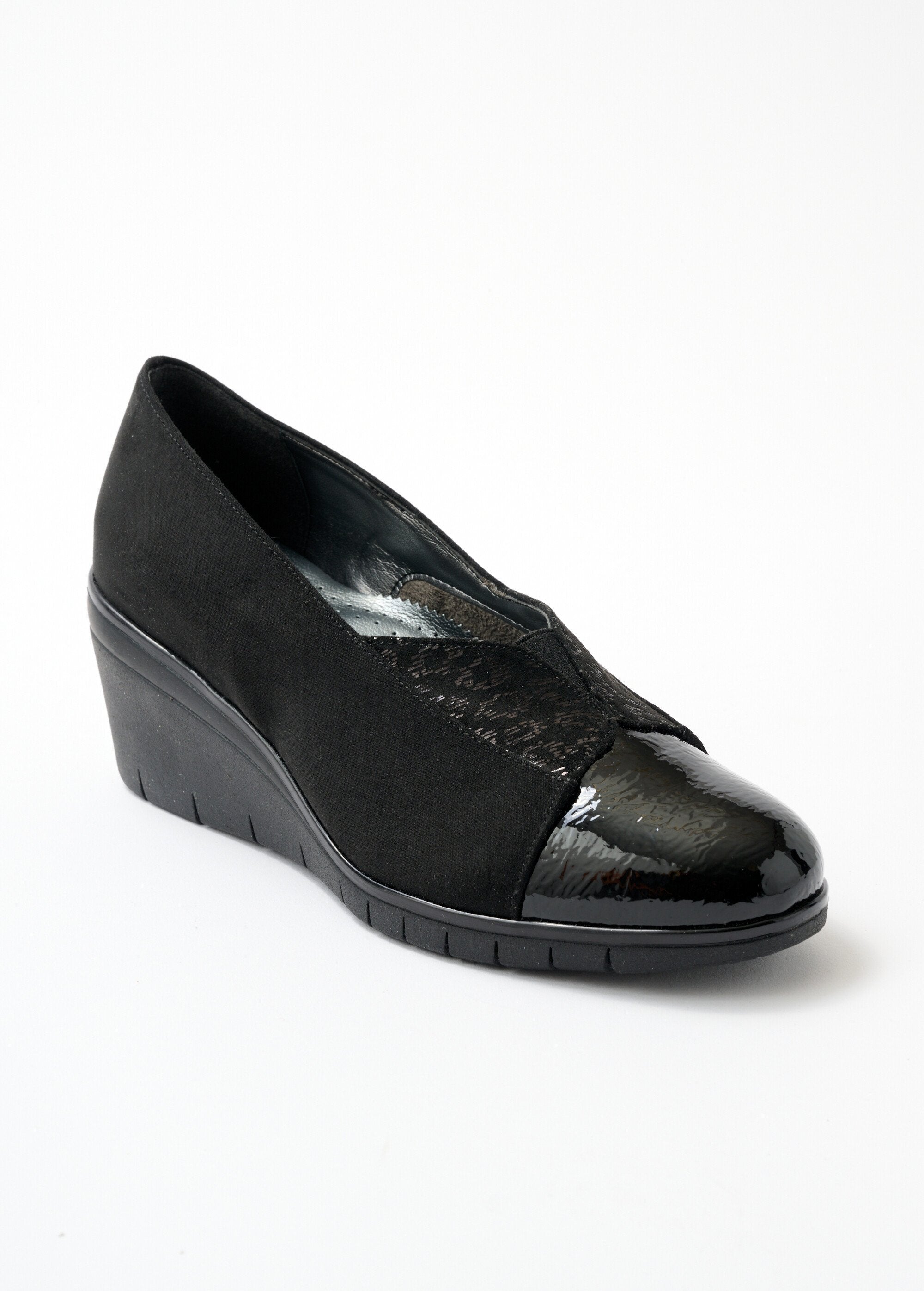 Comfort_width_wedge_city_shoe_Black_FA1_slim