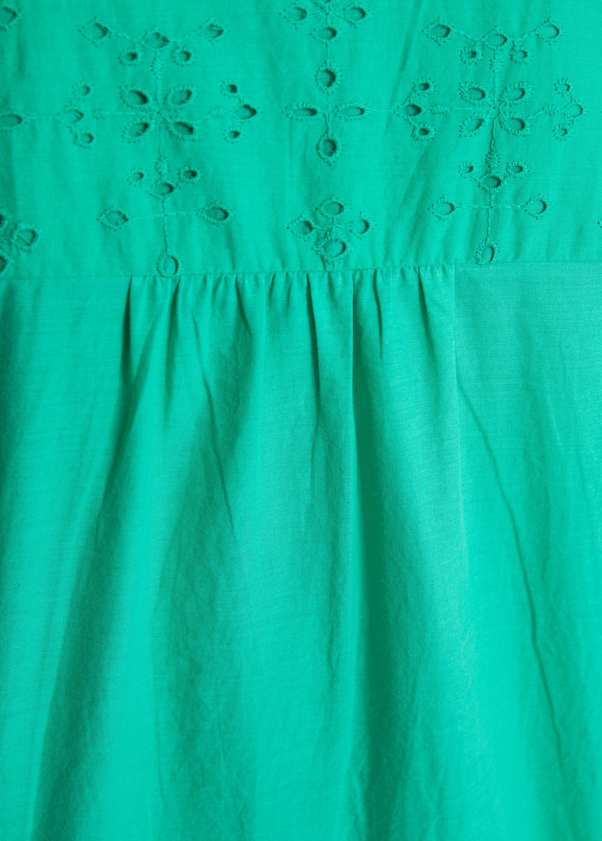 Embroidered_short-sleeved_blouse_Green_DE4_slim