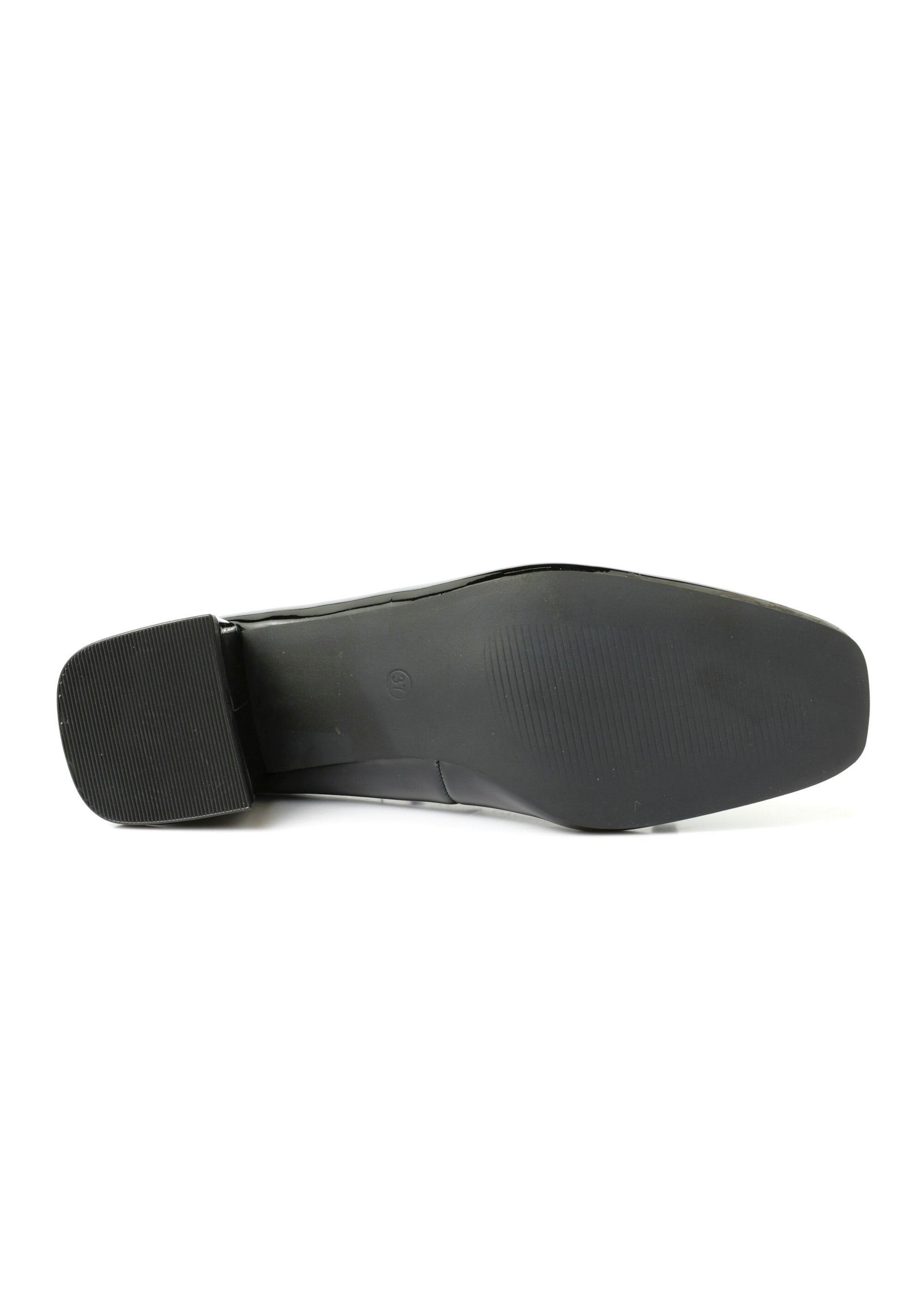 Patent_leather_pumps_with_ankle_strap_Black_UN1_slim