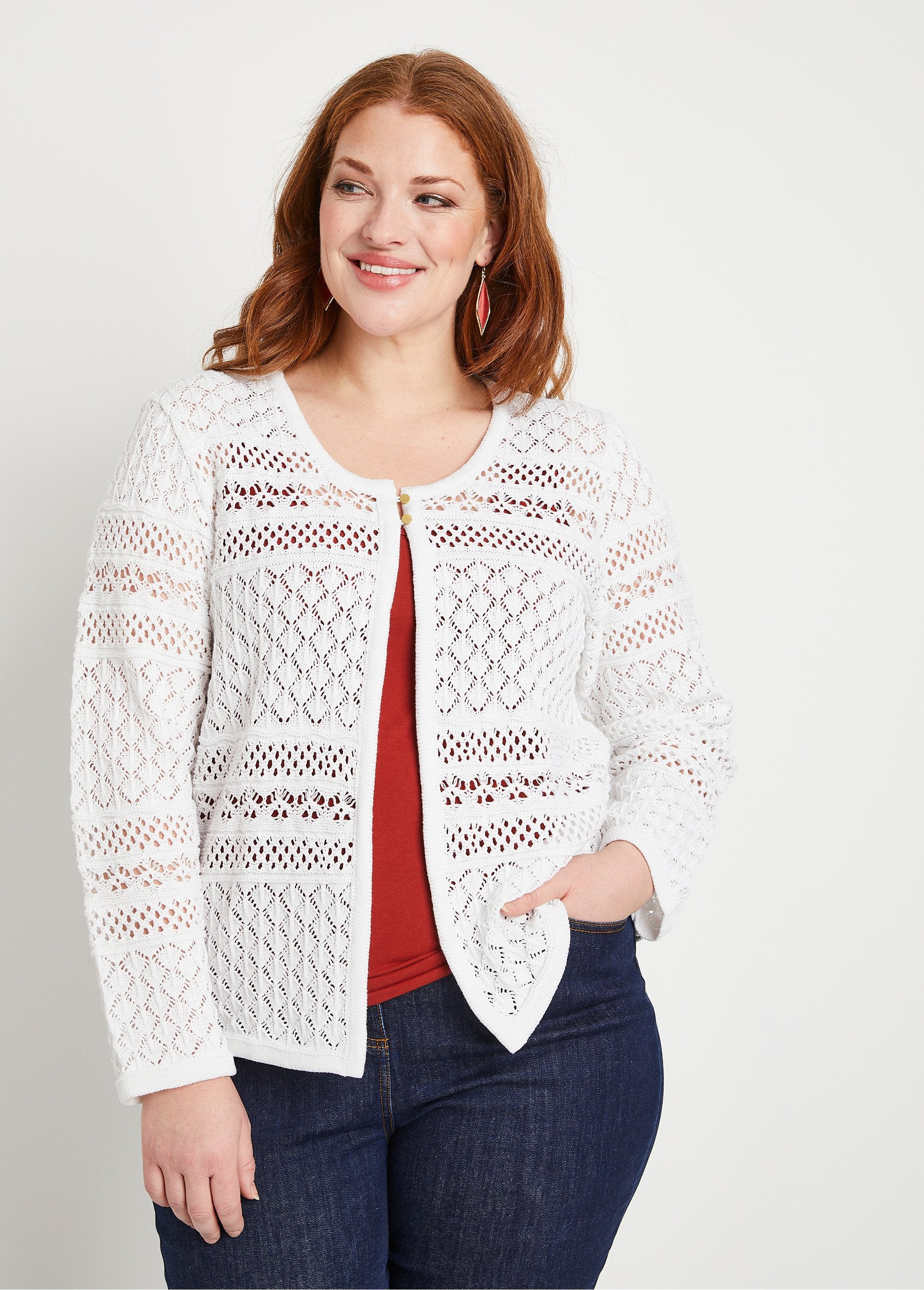 Long-sleeved_bolero_vest_White_FA2_curvy