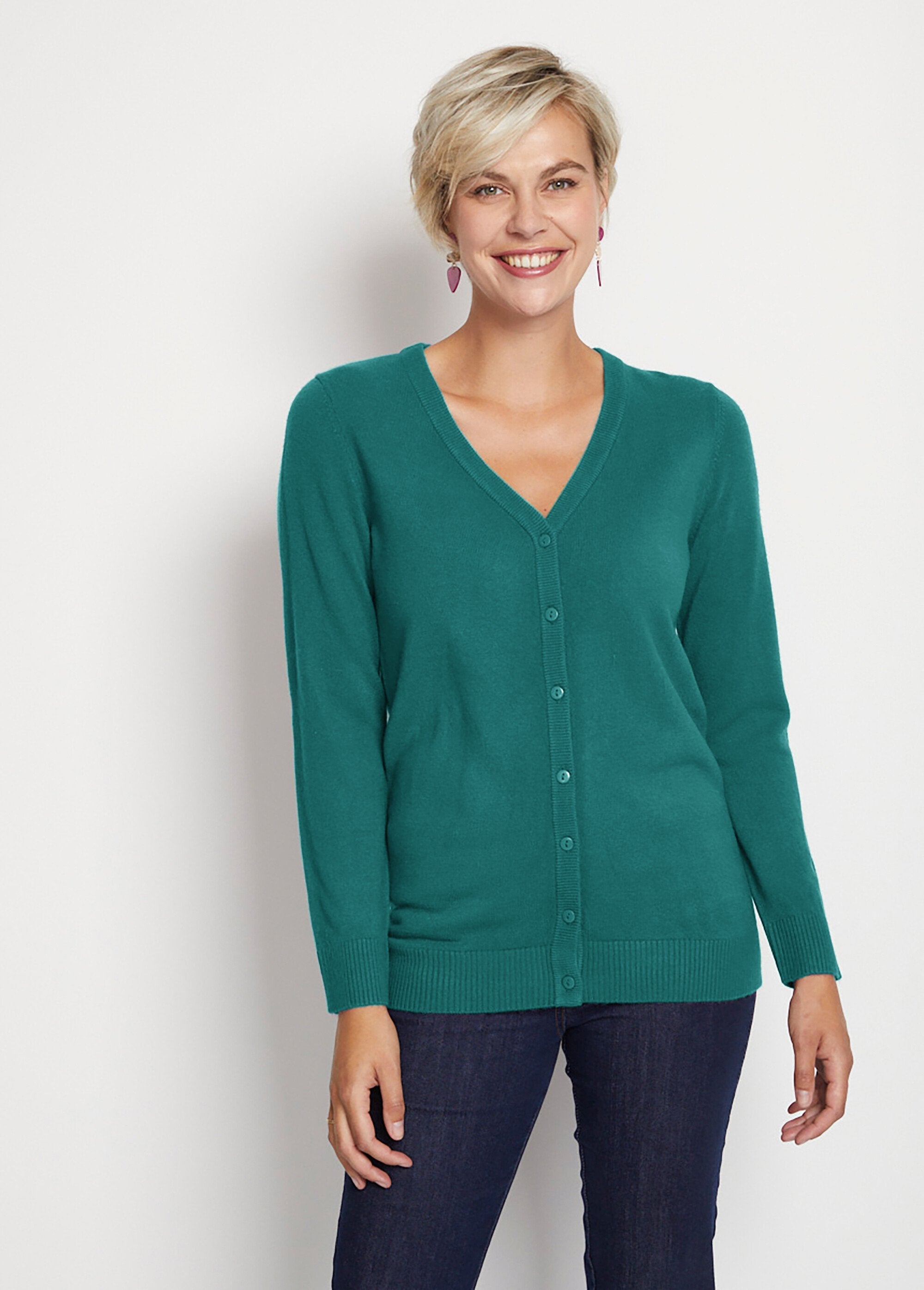 Mid-length_soft_knit_buttoned_cardigan_Green_FA1_slim