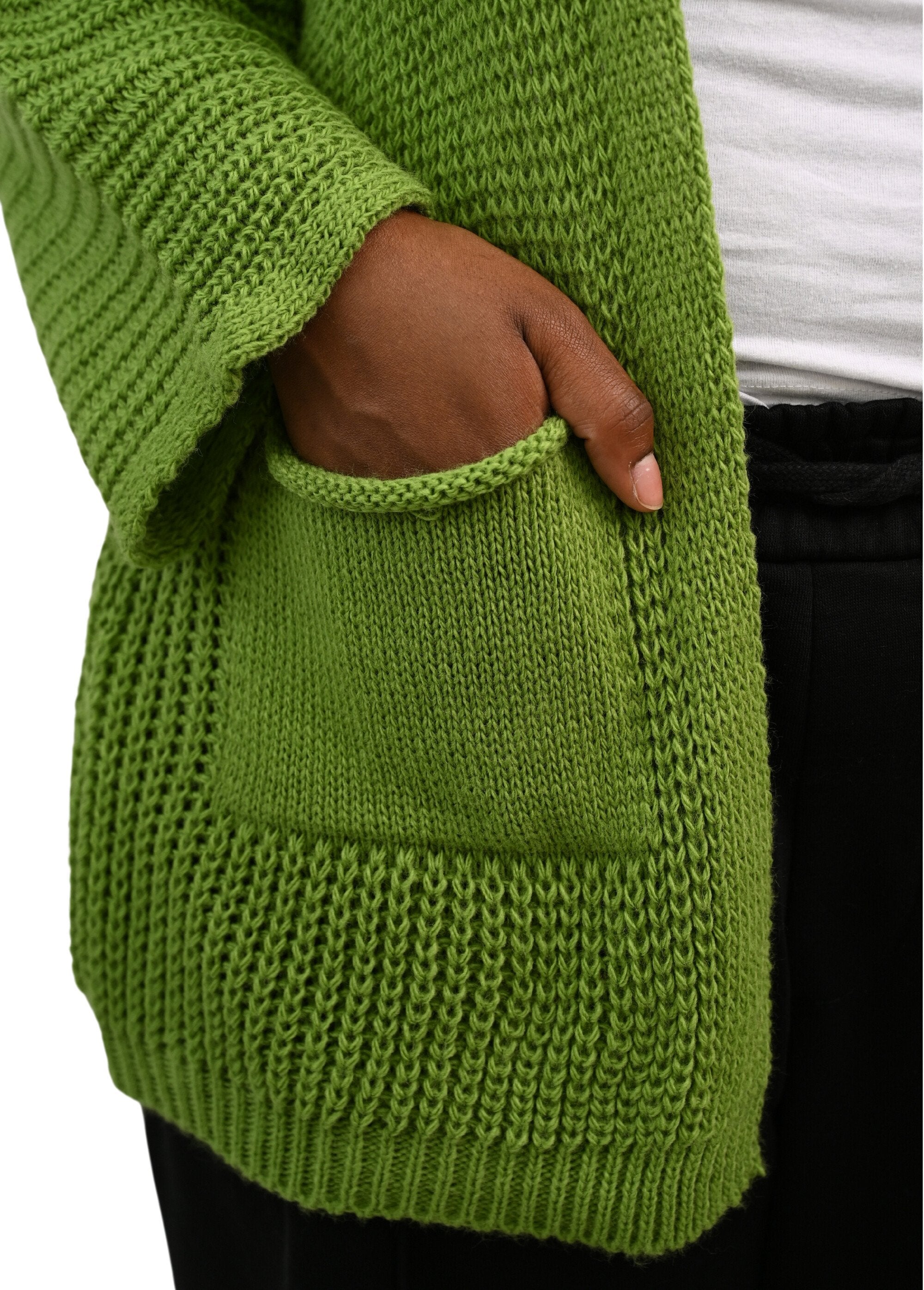 Long_knitted_vest_with_patch_pockets_Olive_green_DE1_curvy