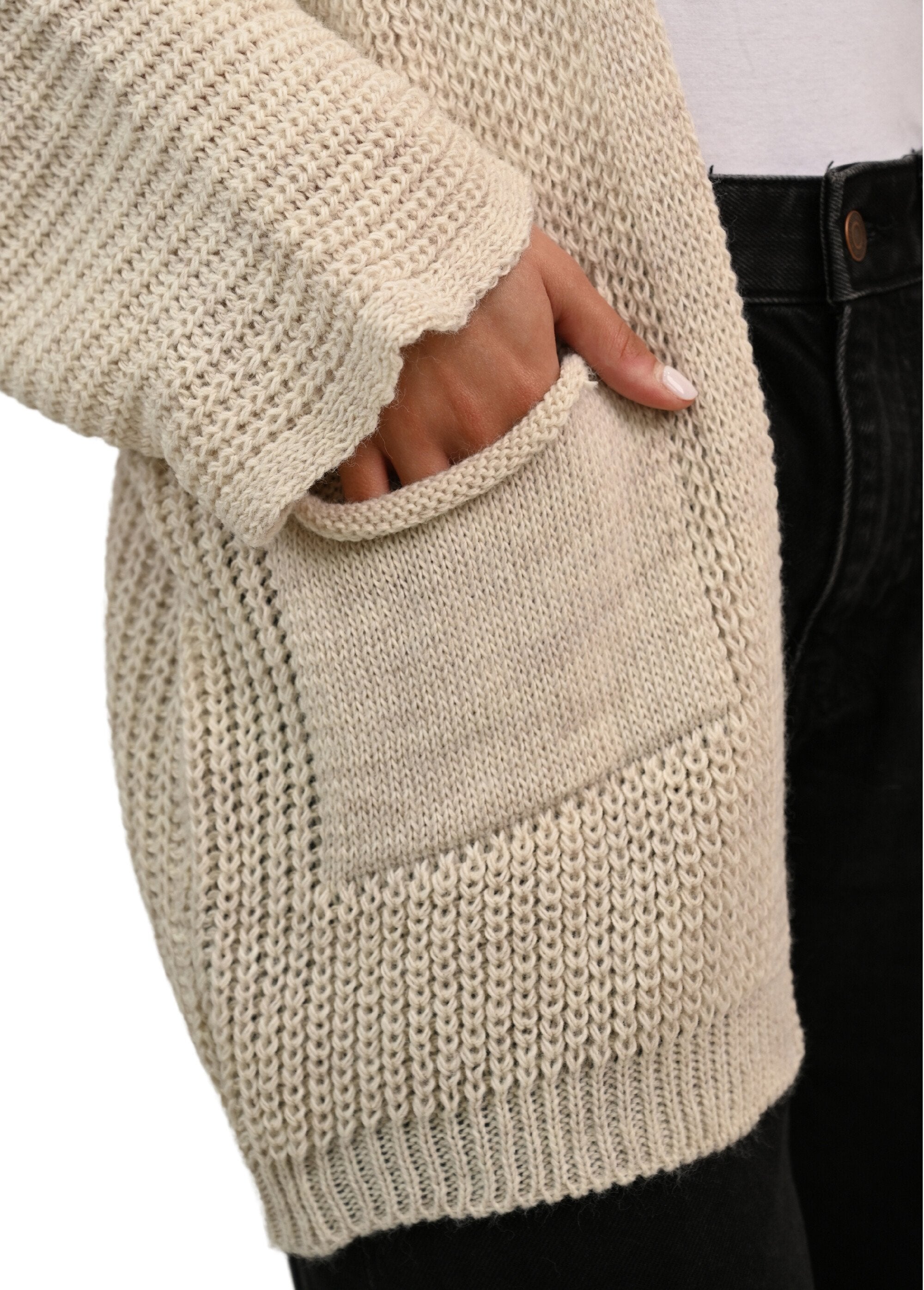 Long_knitted_vest_with_patch_pockets_String_DE1_slim