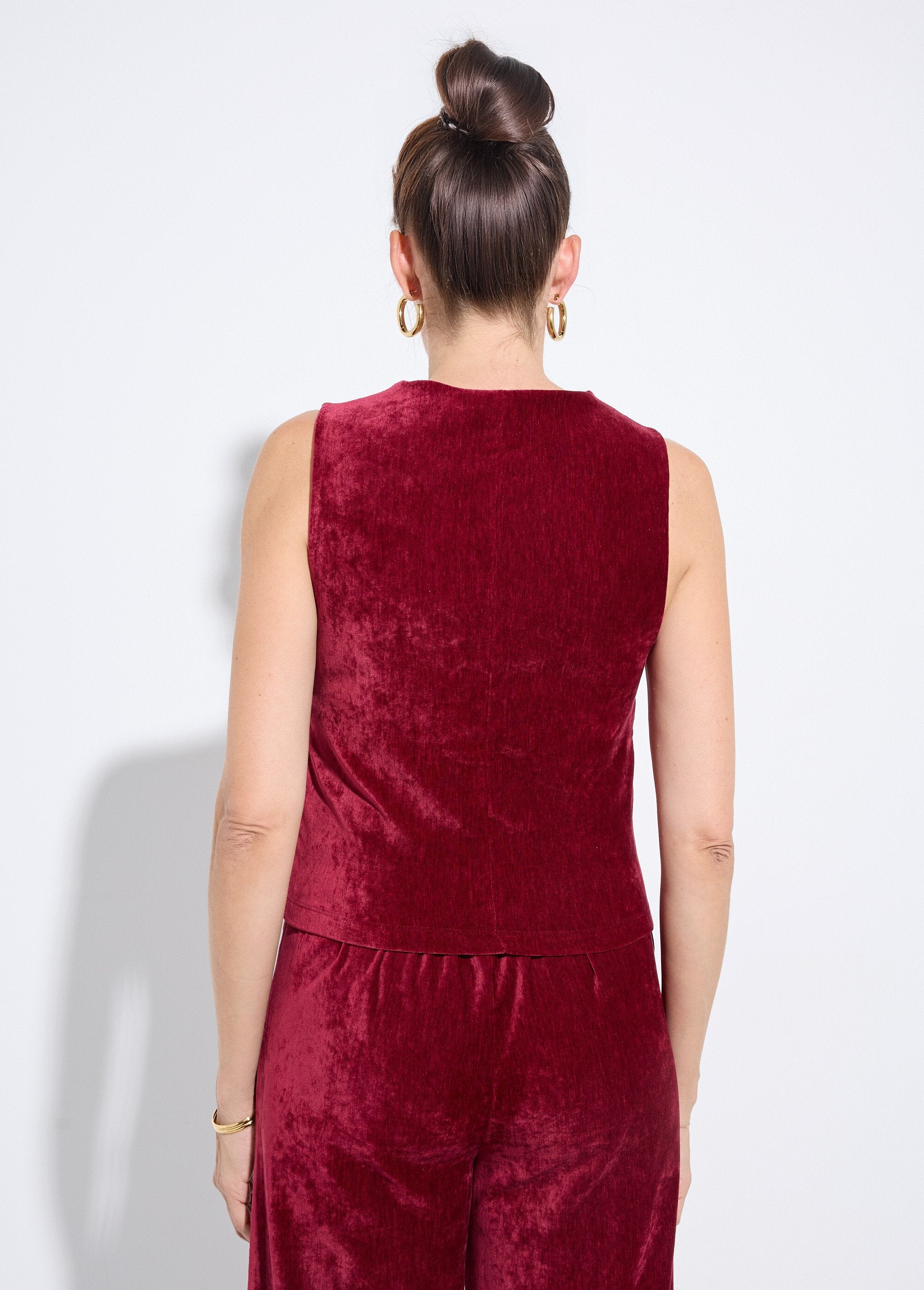Sleeveless_buttoned_velvet_waistcoat_Bordeaux_DO1_slim