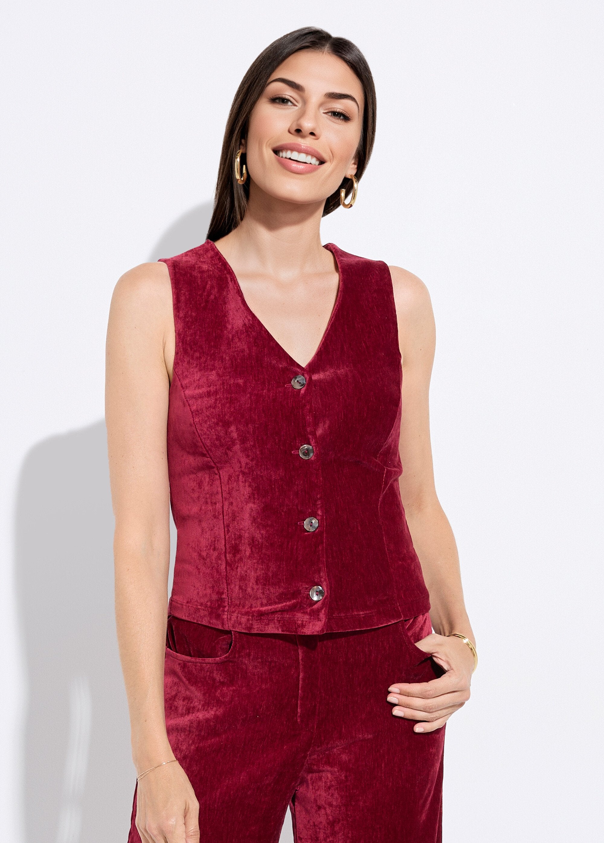 Sleeveless_buttoned_velvet_waistcoat_Bordeaux_FA1_slim