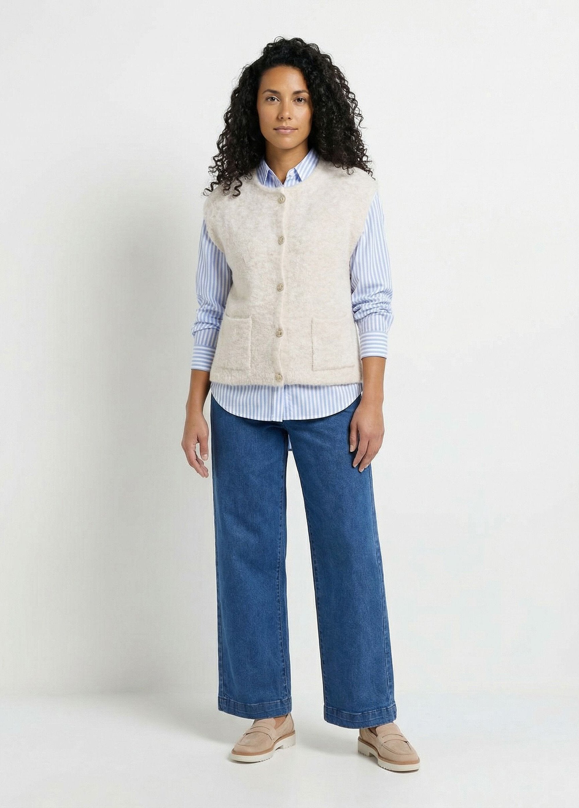 Sleeveless_vest_with_gold_buttons_and_bouclé_knit_Beige_SF1_slim