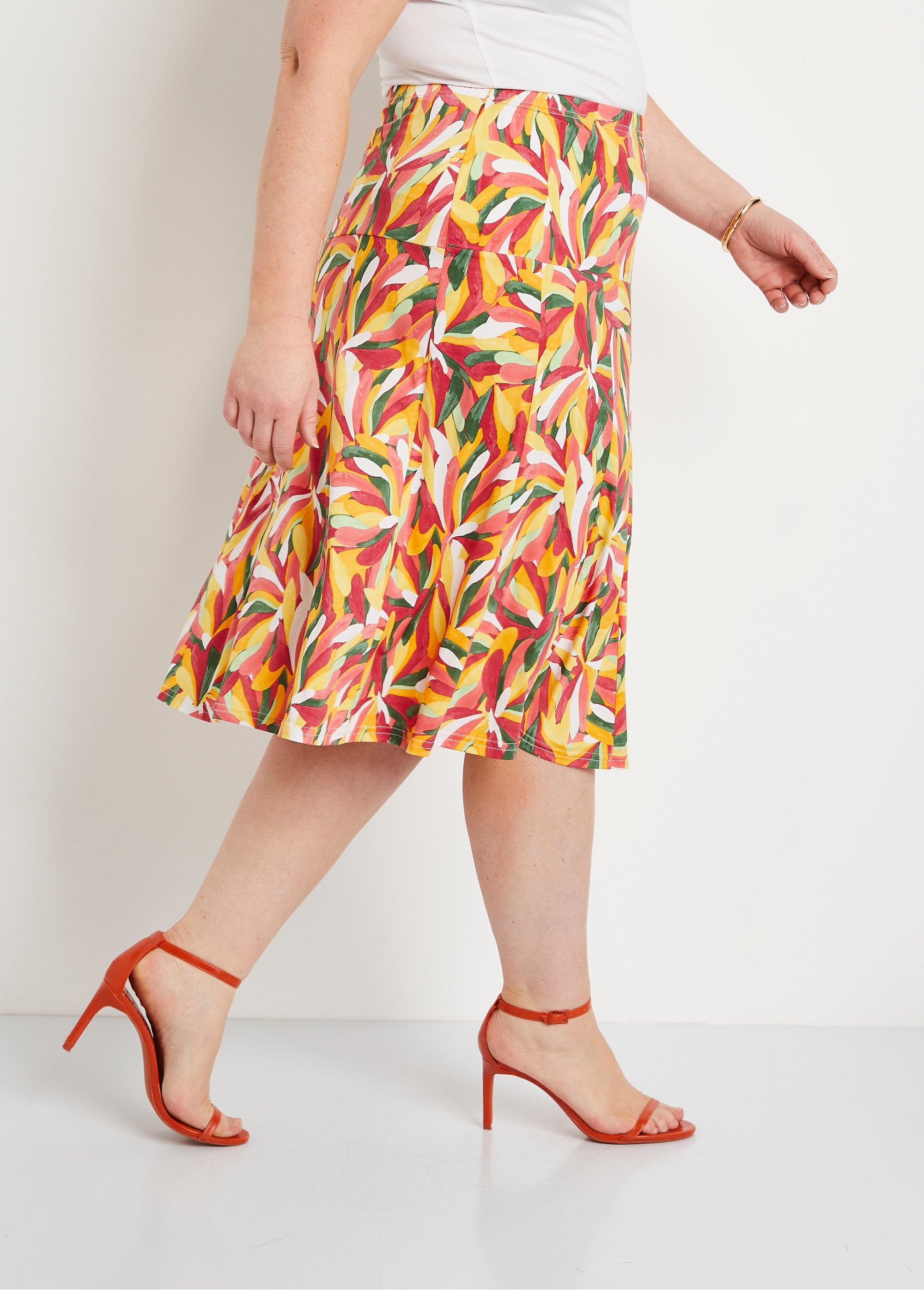 Printed_flared_mid-length_skirt_Paprika_and_honey_DR1_curvy