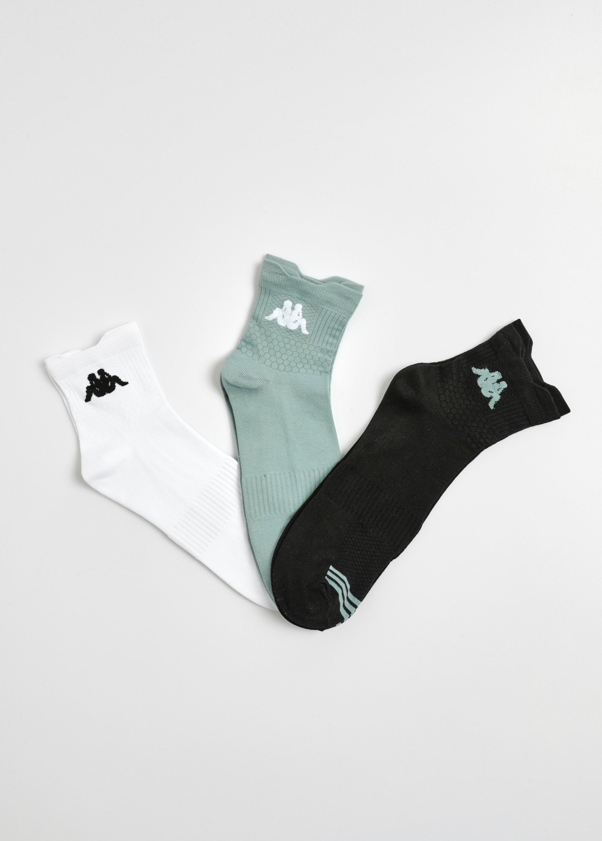 Pack_of_3_assorted_sports_socks_Green_and_white_and_black_FA1_slim