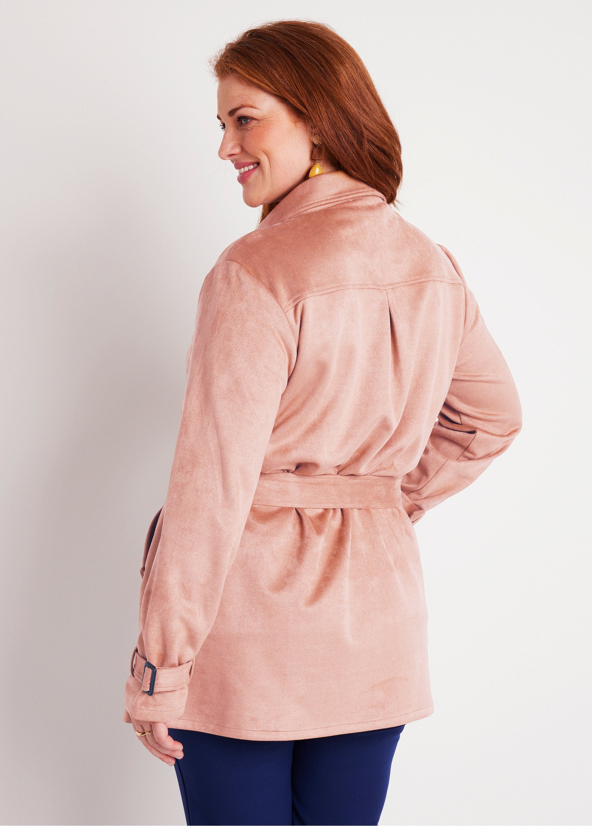 Short_suede_fabric_coat_Nude_pink_DO1_curvy