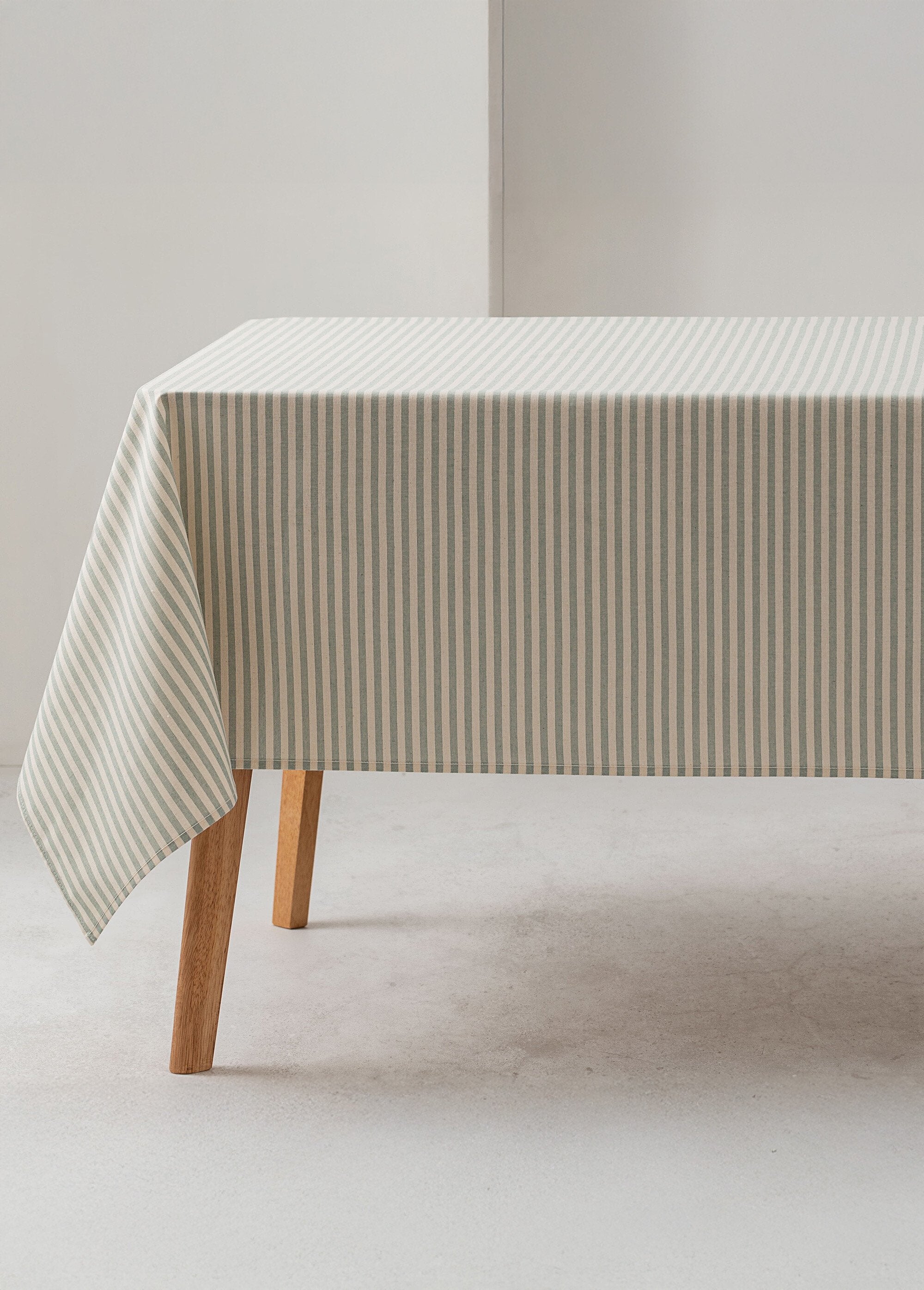 Nappe_anti_taches_coton,_fines_rayures_Bleu_FA1_slim