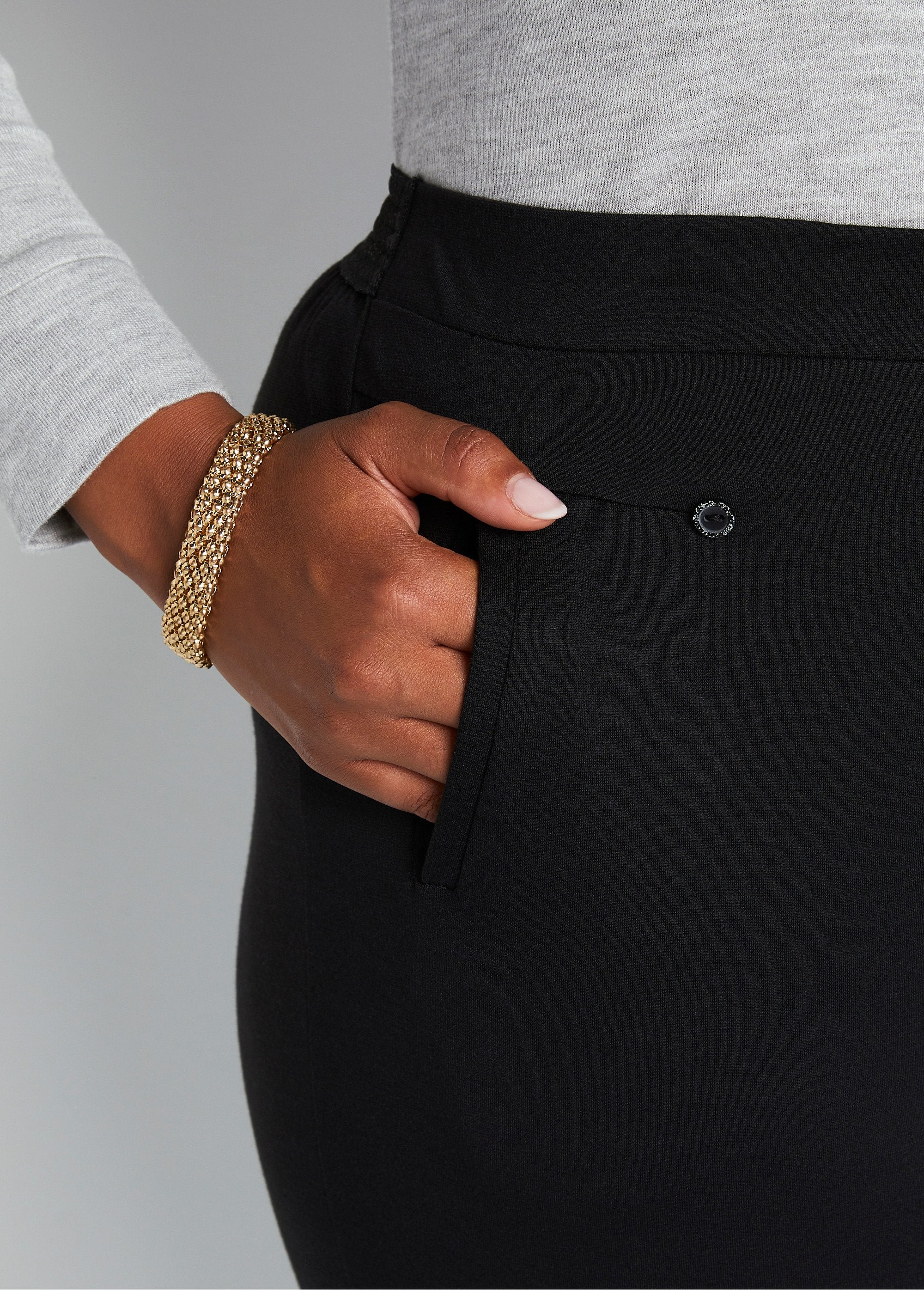 Straight_pants_with_semi-elasticated_waist_Plain_black_DE1_curvy