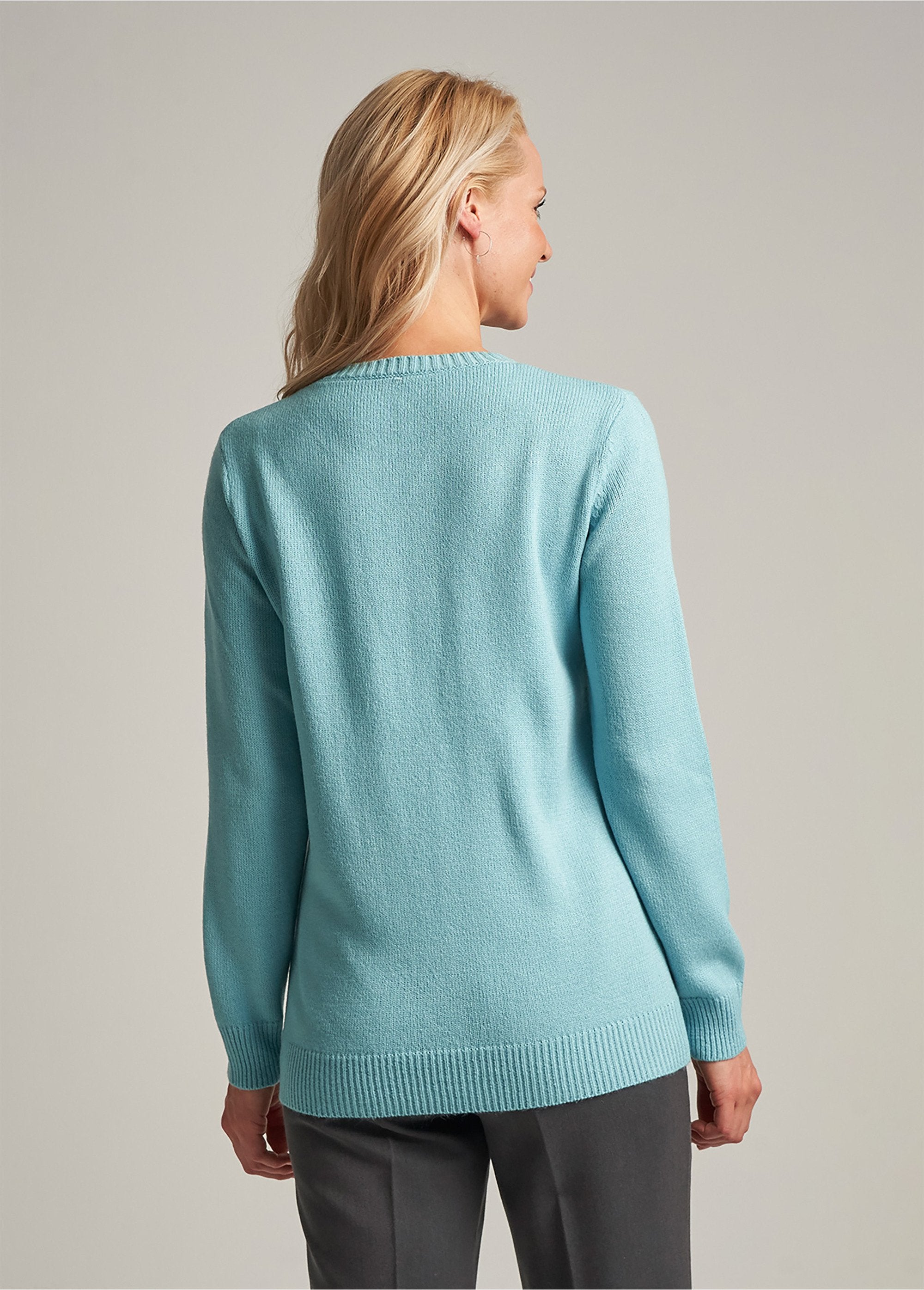 Soft_plain_embroidered_openwork_round_neck_sweater_Onyx_green_DO1_curvy