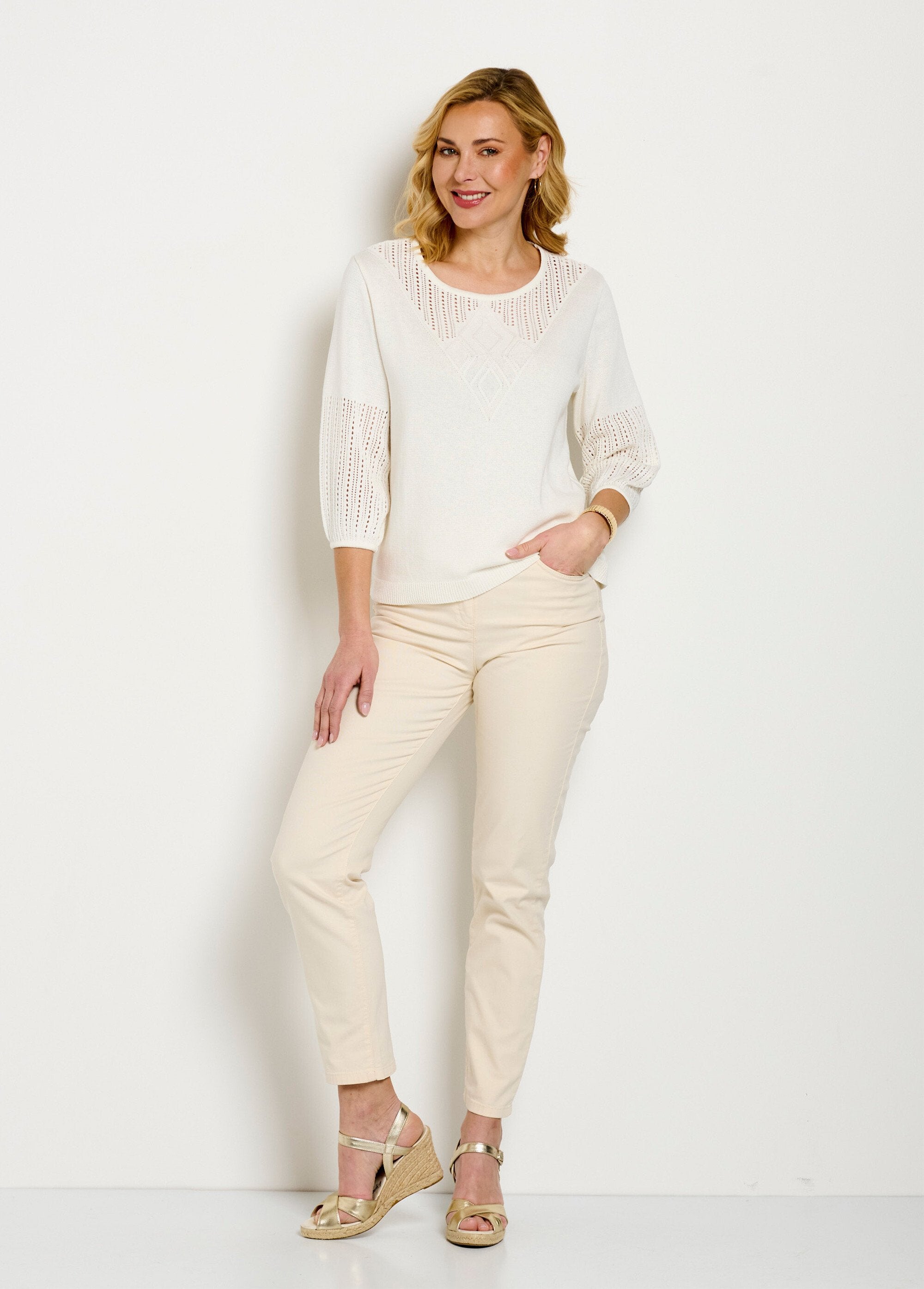 Soft_openwork_cotton_sweater_with_3/4_sleeves_and_round_neck_Ecru_SF1_slim