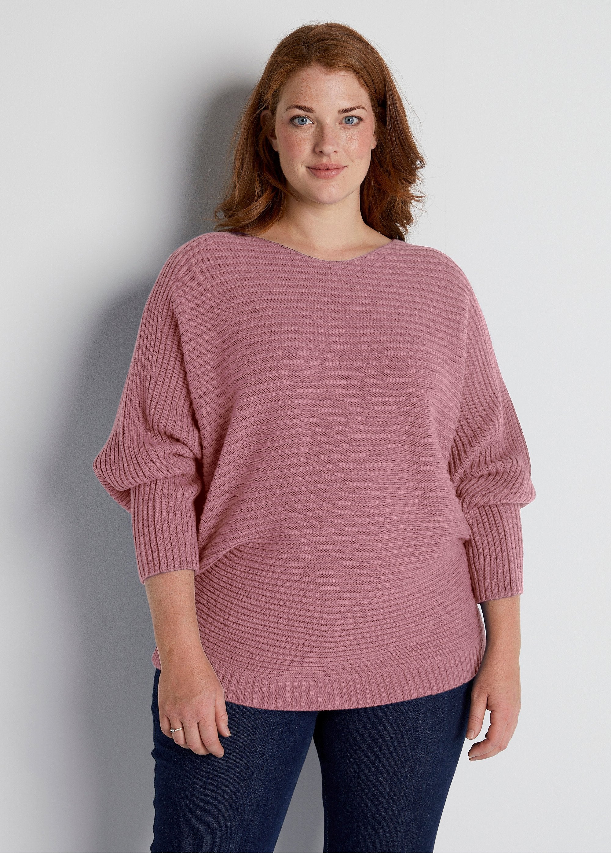 Ribbed_knit_sweater_with_batwing_sleeves_Parma_FA1_curvy