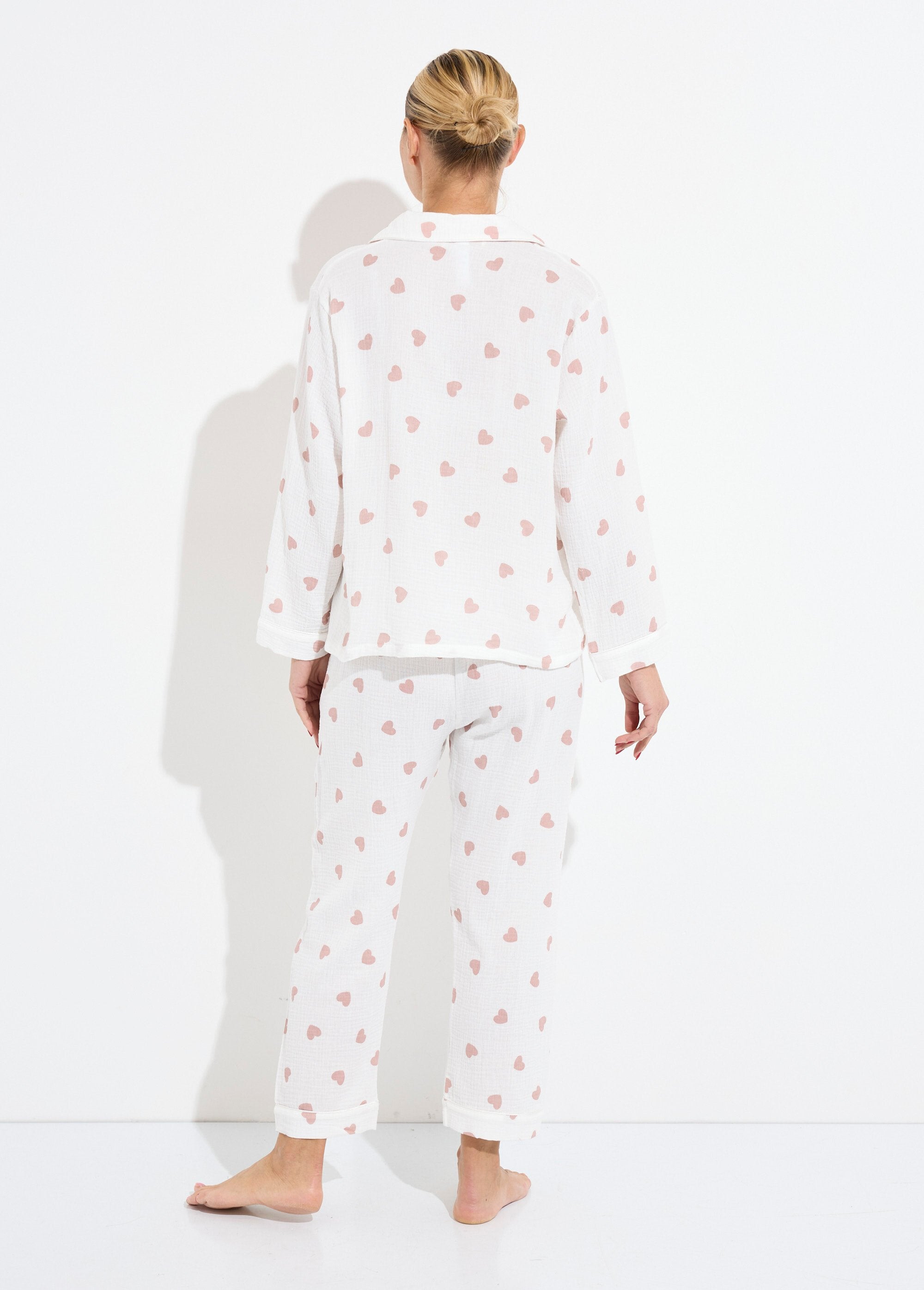 Long_cotton_gauze_pyjamas_with_heart_pattern_White_DO1_slim