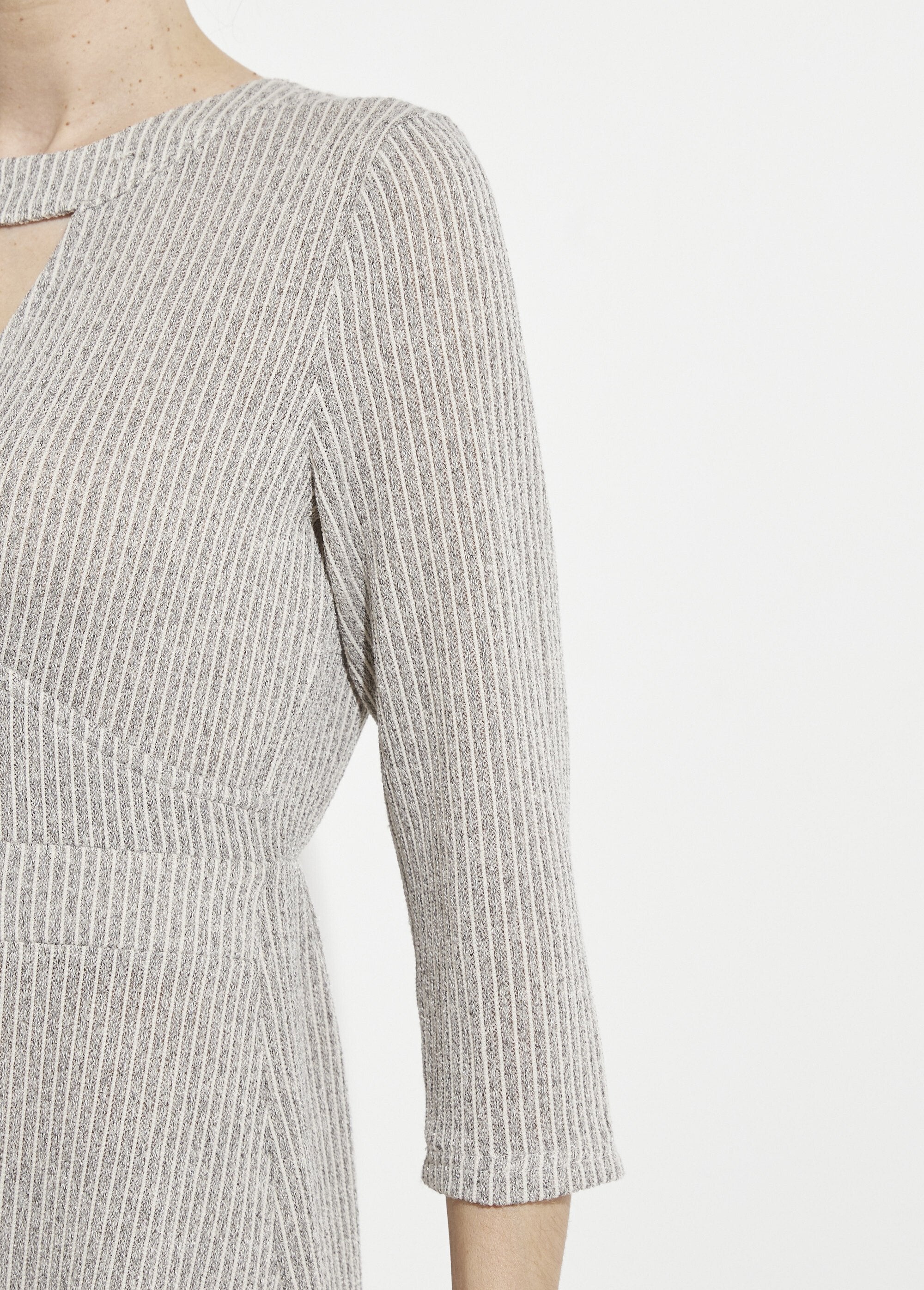 Short_rib-knit_wrap_dress_Vert_DE2_slim