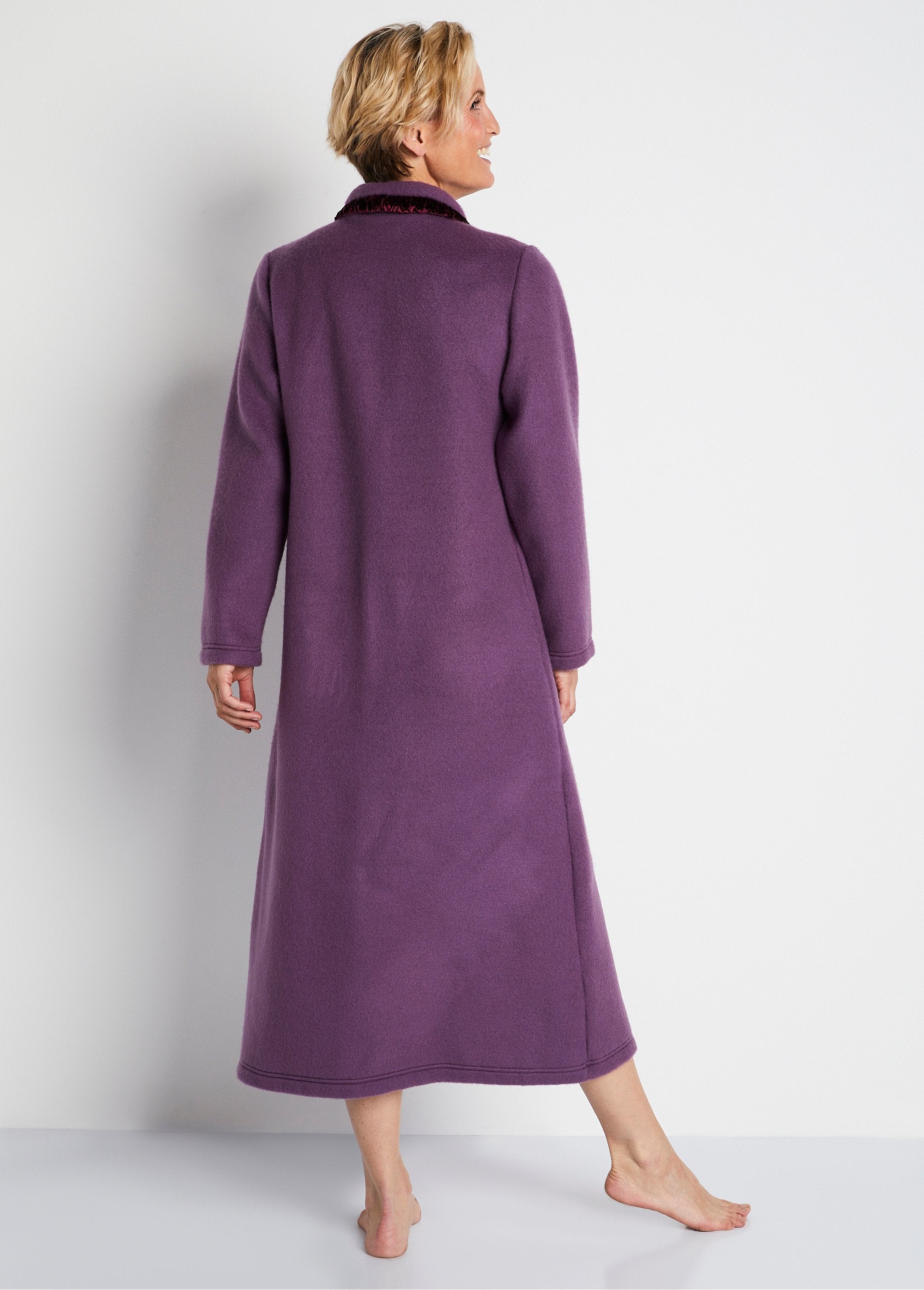 Courtelle®_long_fleece_dressing_gown_Plum_DO1_slim