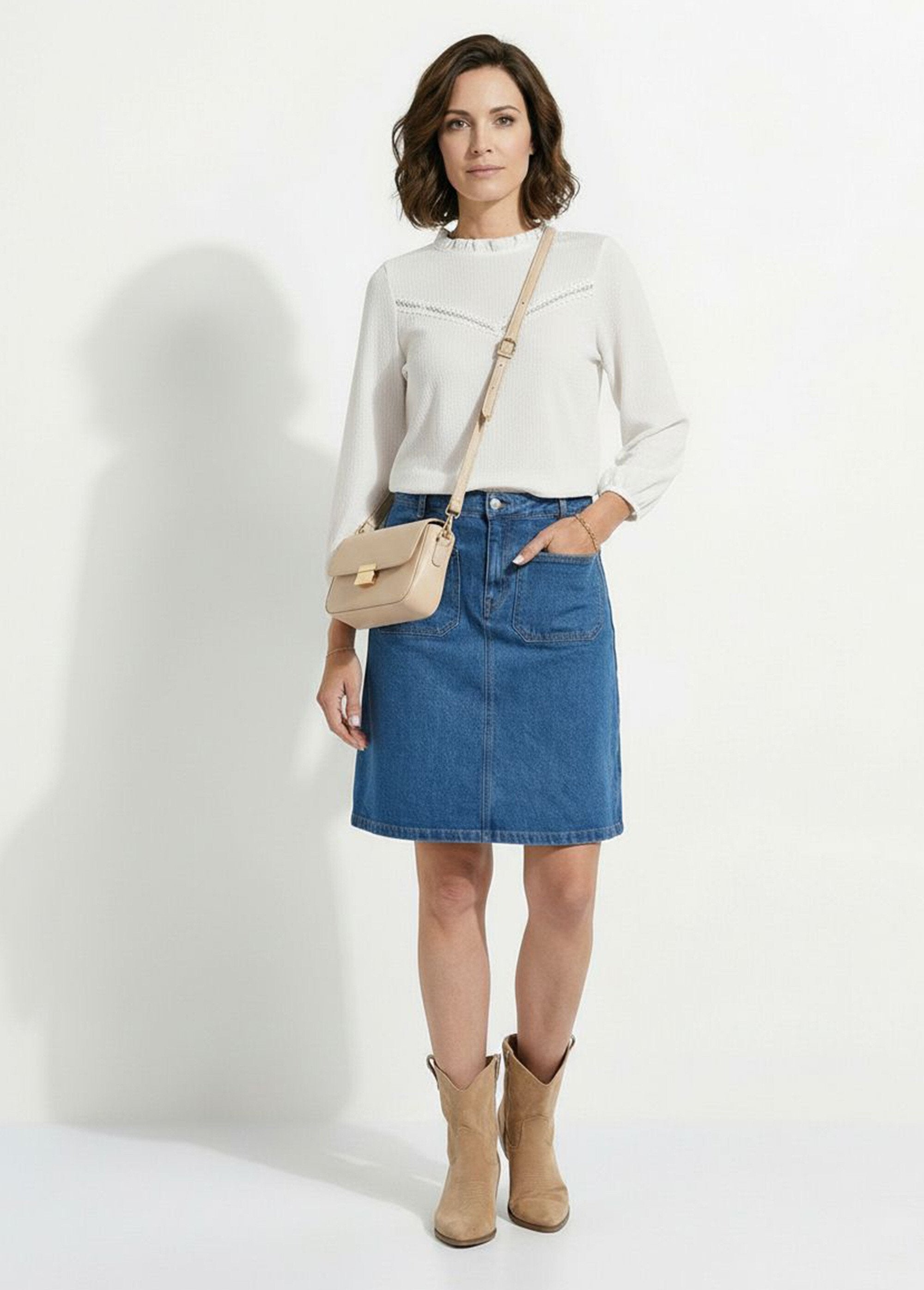 Leather_messenger_bag_Ecru_SF1_slim