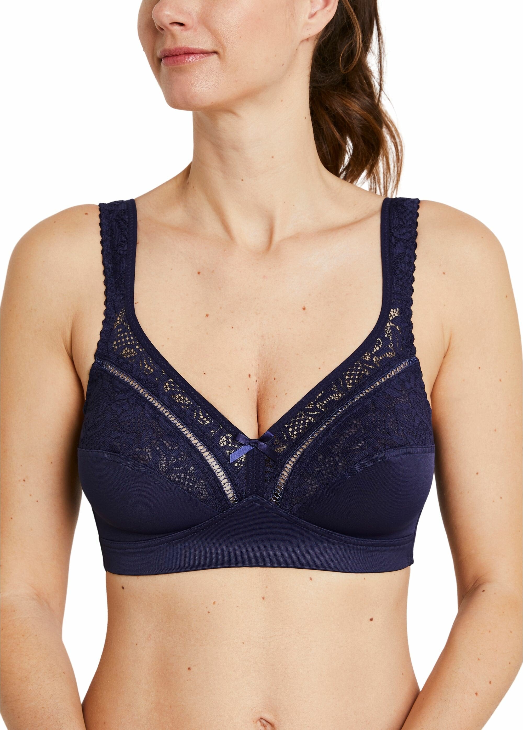 Openwork_wire-free_bra_Blue_FA1_slim