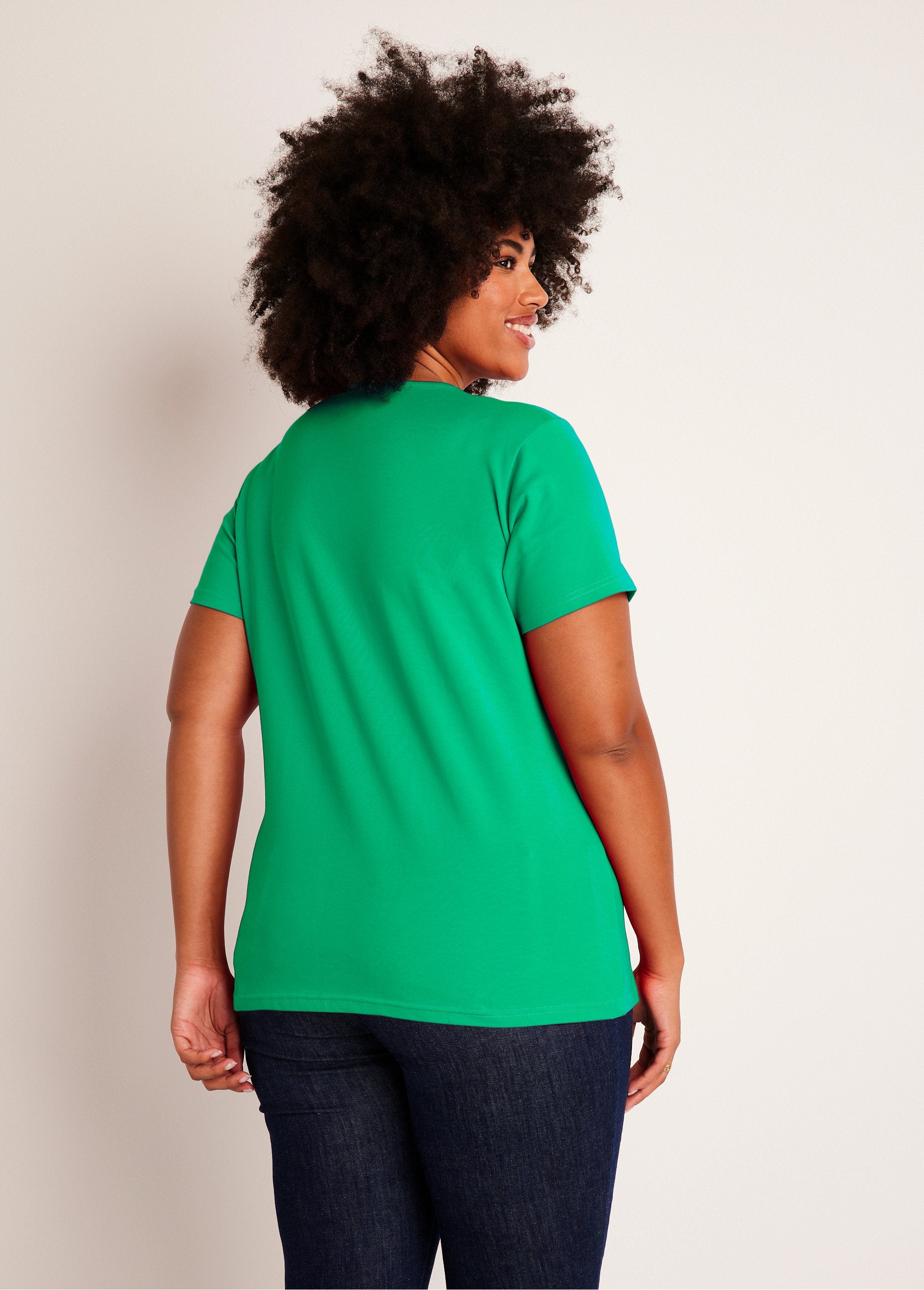 Embroidered_openwork_V-neck_T-shirt_Green_DO1_curvy