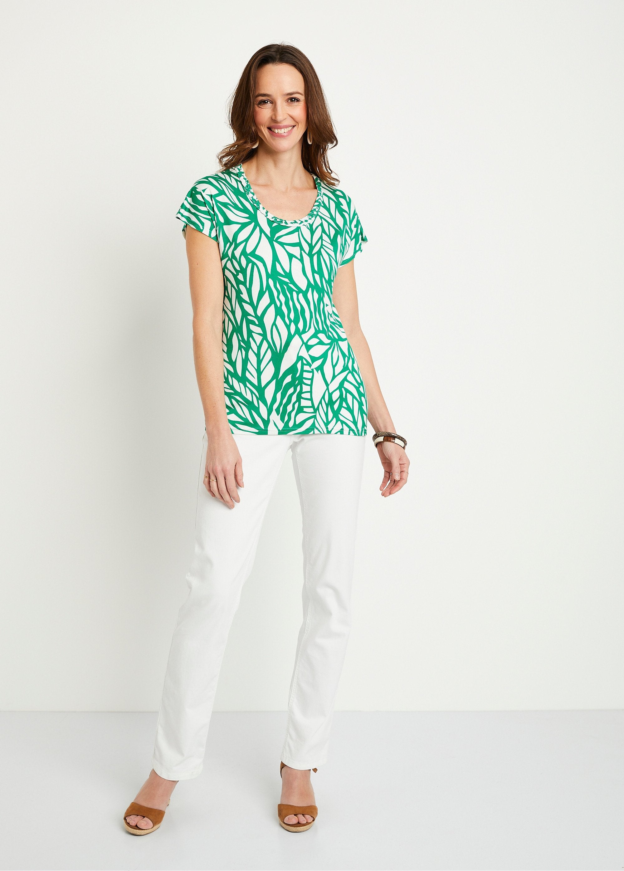 Short_graphic_t-shirt_Green_and_white_SF1_slim