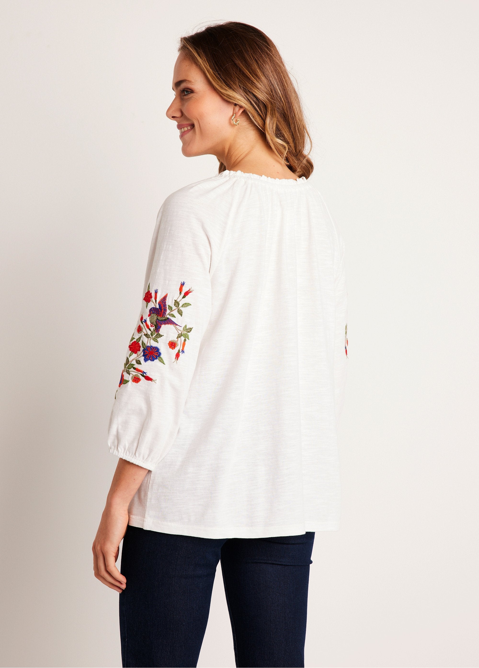 Long_embroidered_t-shirt_with_3/4_sleeves_White_DO1_slim