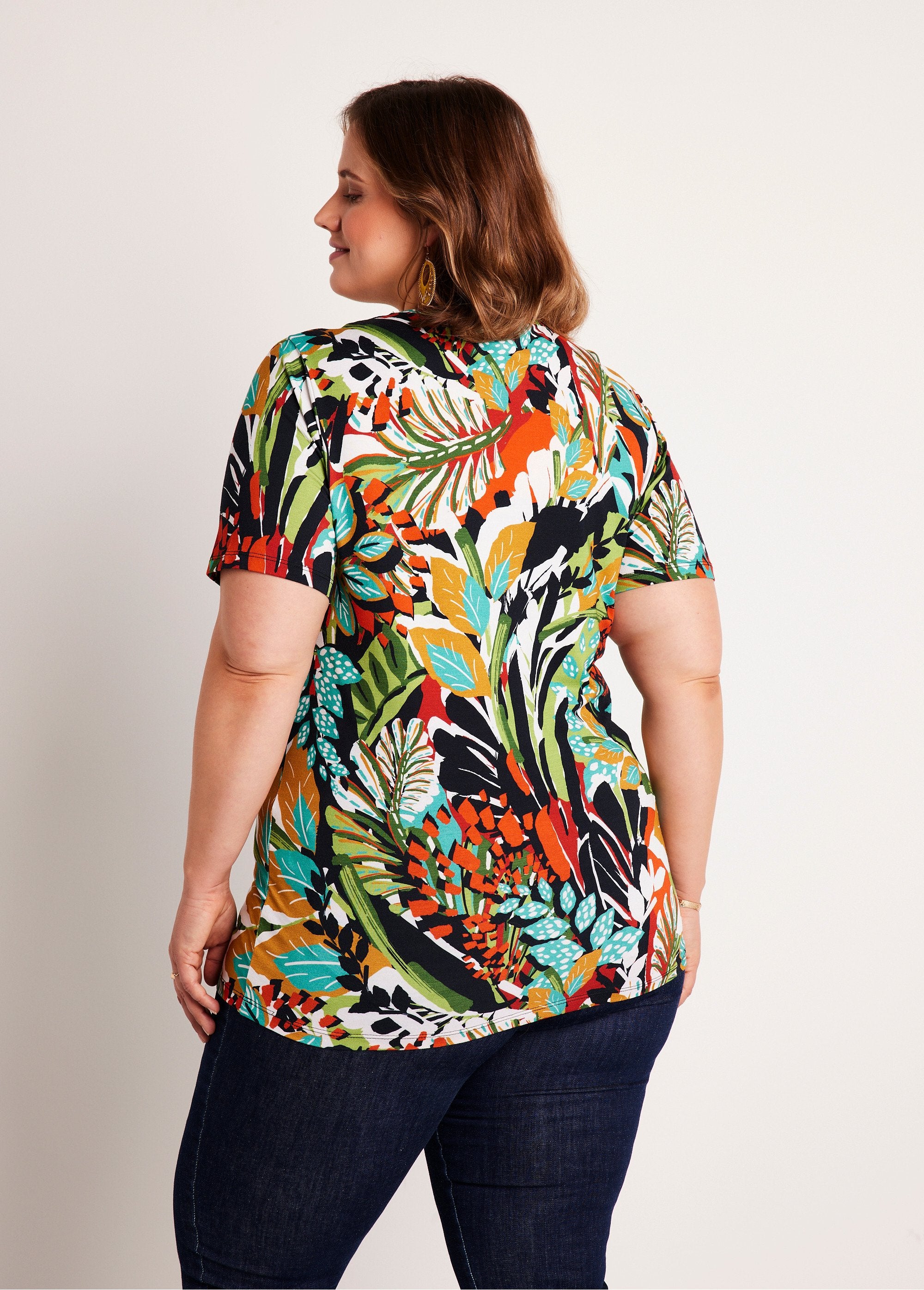 Plain_or_printed_short-sleeved_T-shirt_Paprika_and_green_DO1_curvy